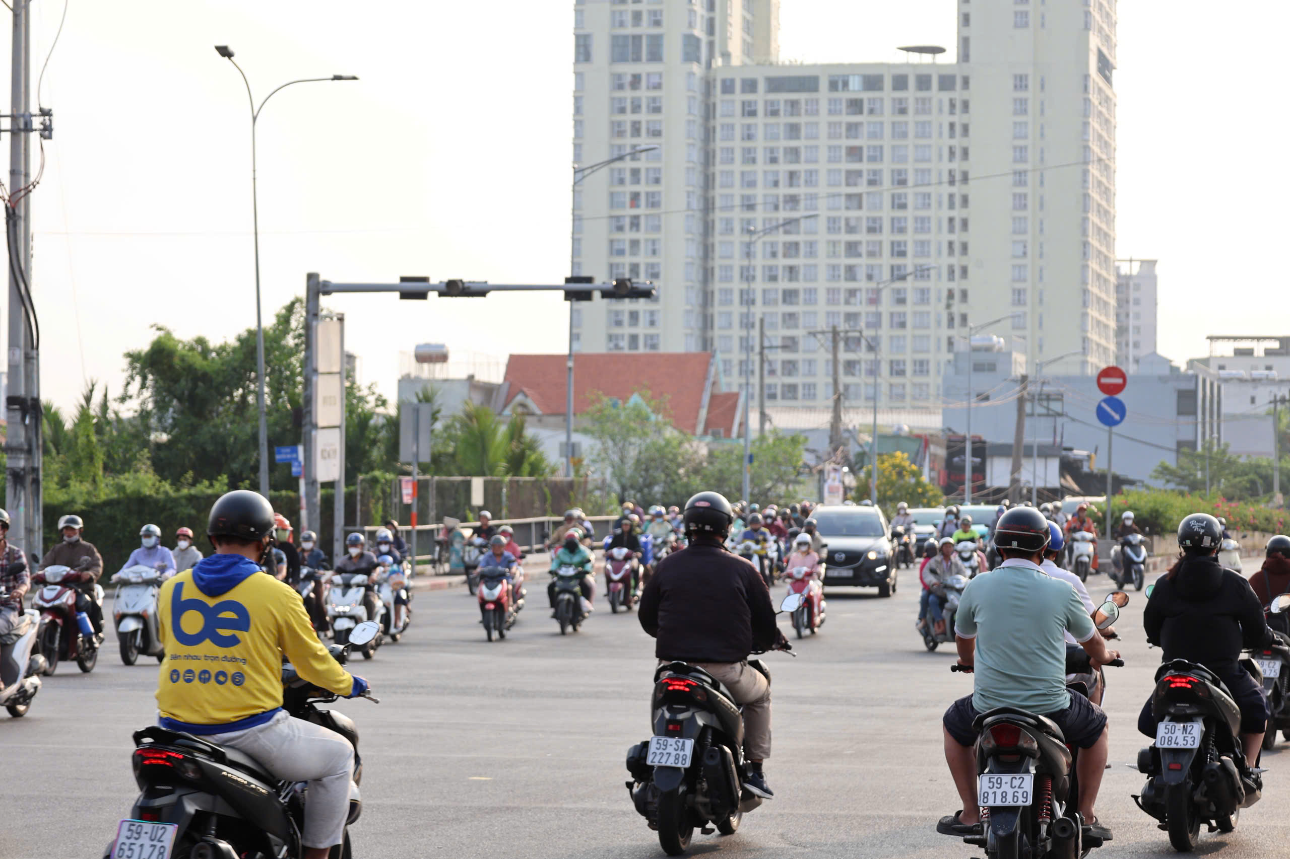 TP. Hồ Chí Minh: Đường phố thông thoáng ngày đầu đi làm sau Tết