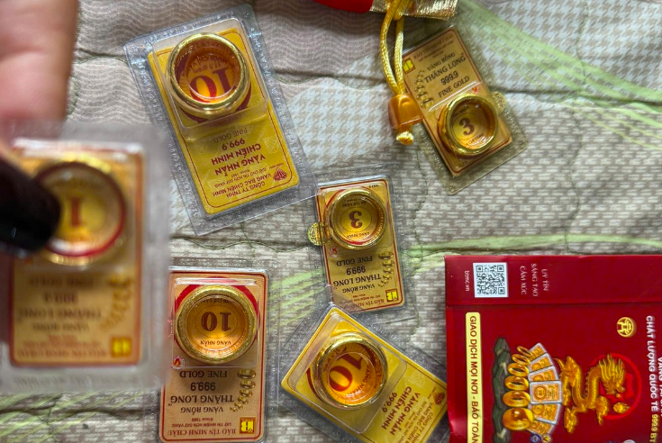 Có nên mua vàng vào ngày vía Thần Tài để rước tài lộc?