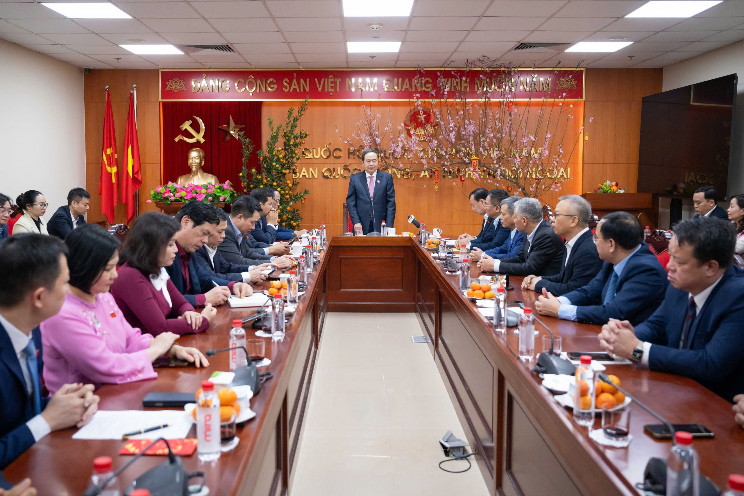 Chủ tịch Quốc hội giao nhiệm vụ cho các Ủy ban của Quốc hội