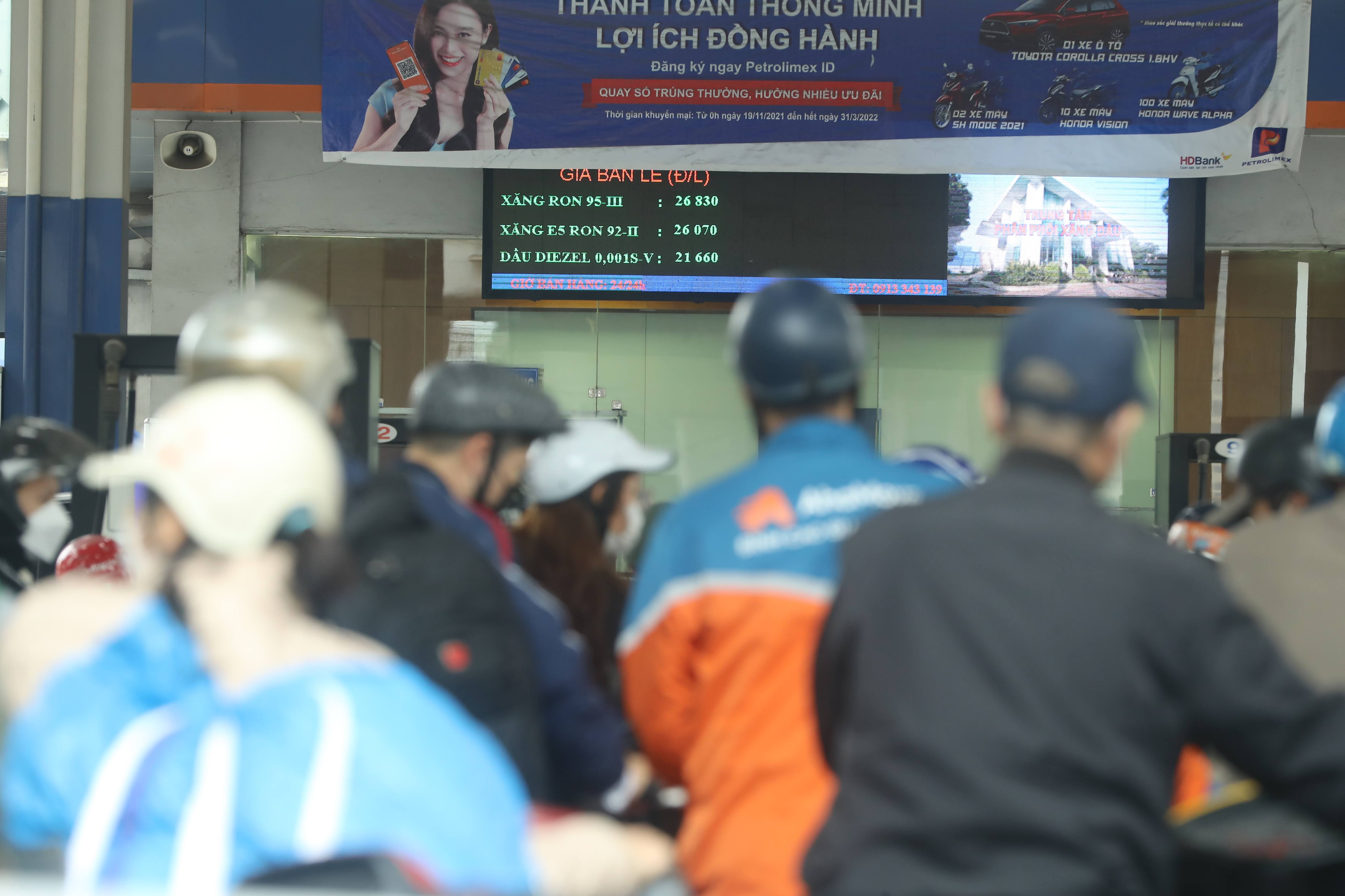 Giá xăng tăng trong kỳ điều hành ngày 26/2/2026