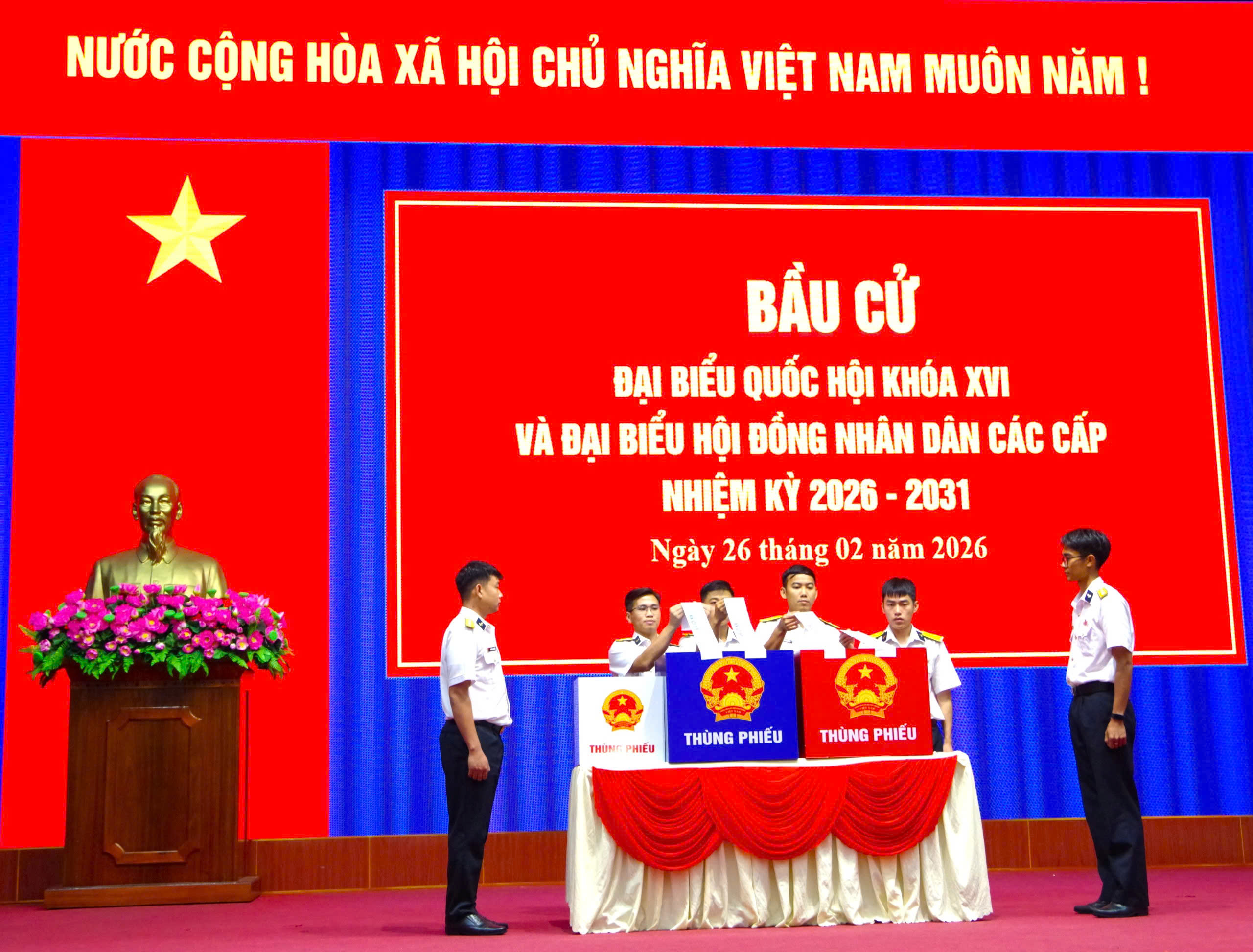 Bầu cử sớm tại các Nhà giàn DK1 và tàu trực trên biển