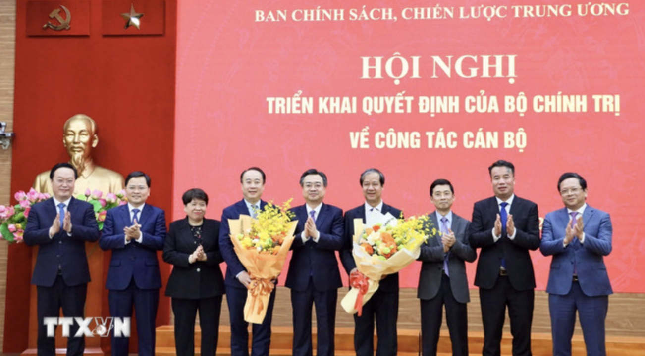 Tin nhân sự tuần qua: Bộ Chính trị điều động, bổ nhiệm cán bộ; Bộ Giáo dục - Đào tạo có Quyền Bộ trưởng