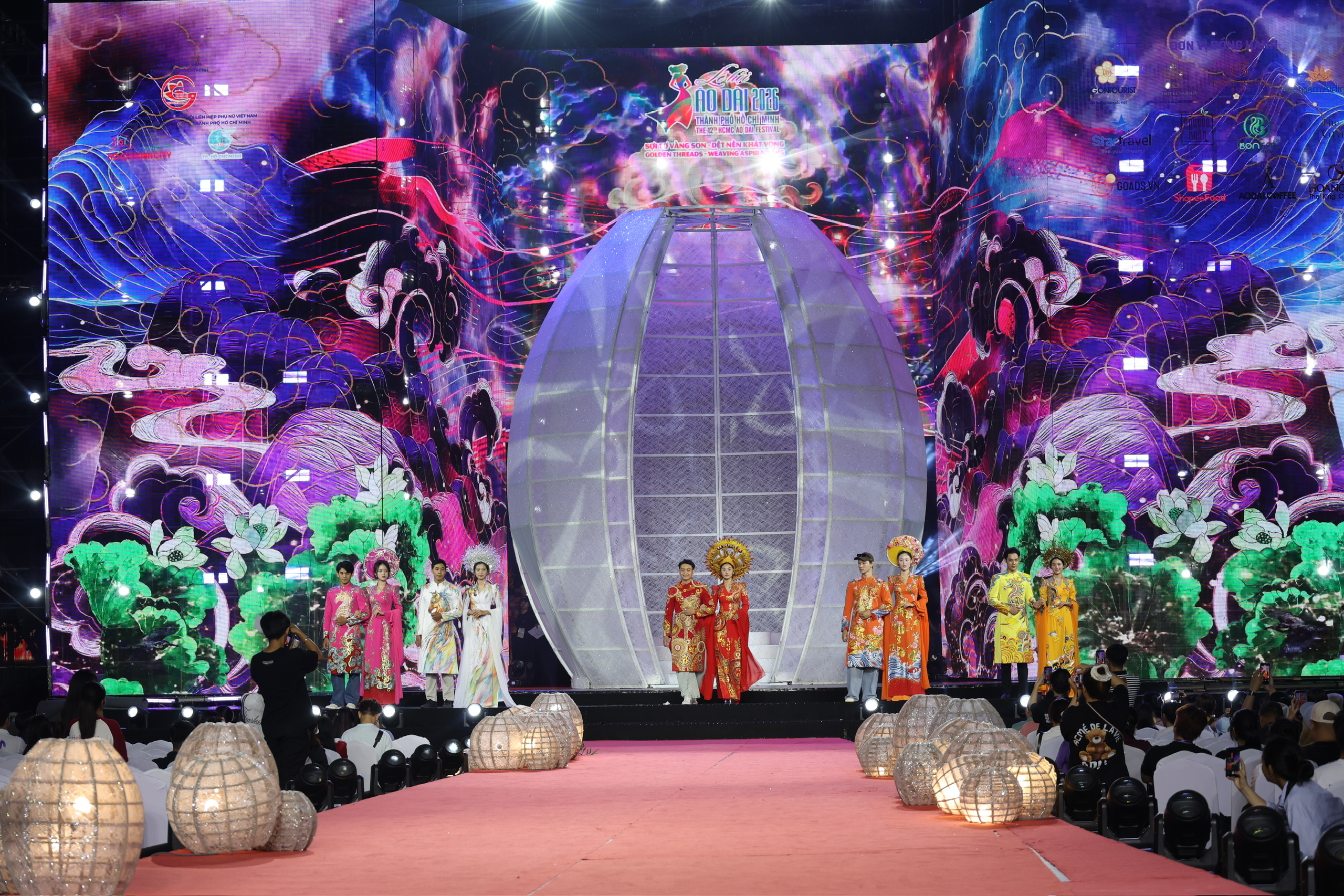 Rực rỡ khai mạc Lễ hội Áo dài TP. Hồ Chí Minh lần thứ 12