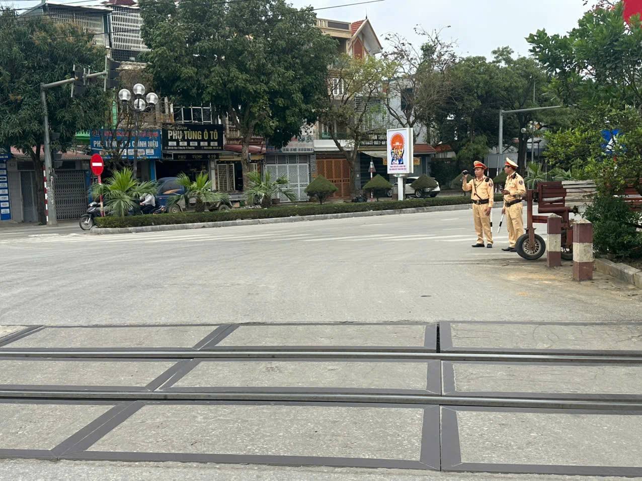 Xử lý 129 trường hợp vi phạm giao thông tại đường ngang đường sắt 