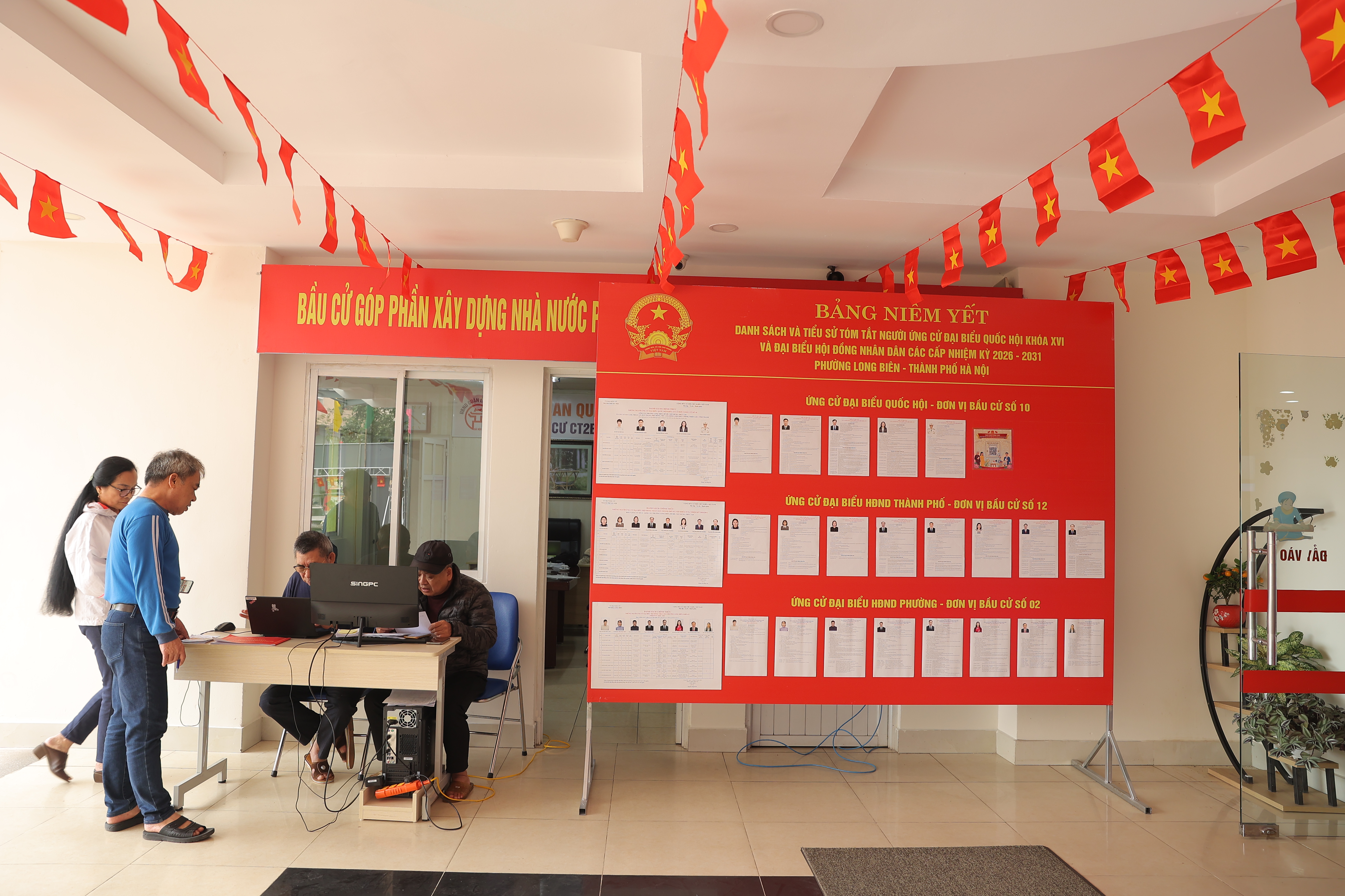 Chùm ảnh: Phường Long Biên trước ngày bầu cử