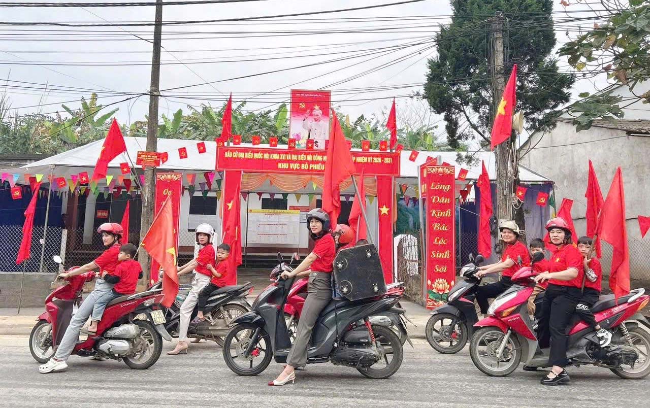 Lào Cai khí thế tưng bừng hướng về ngày bầu cử