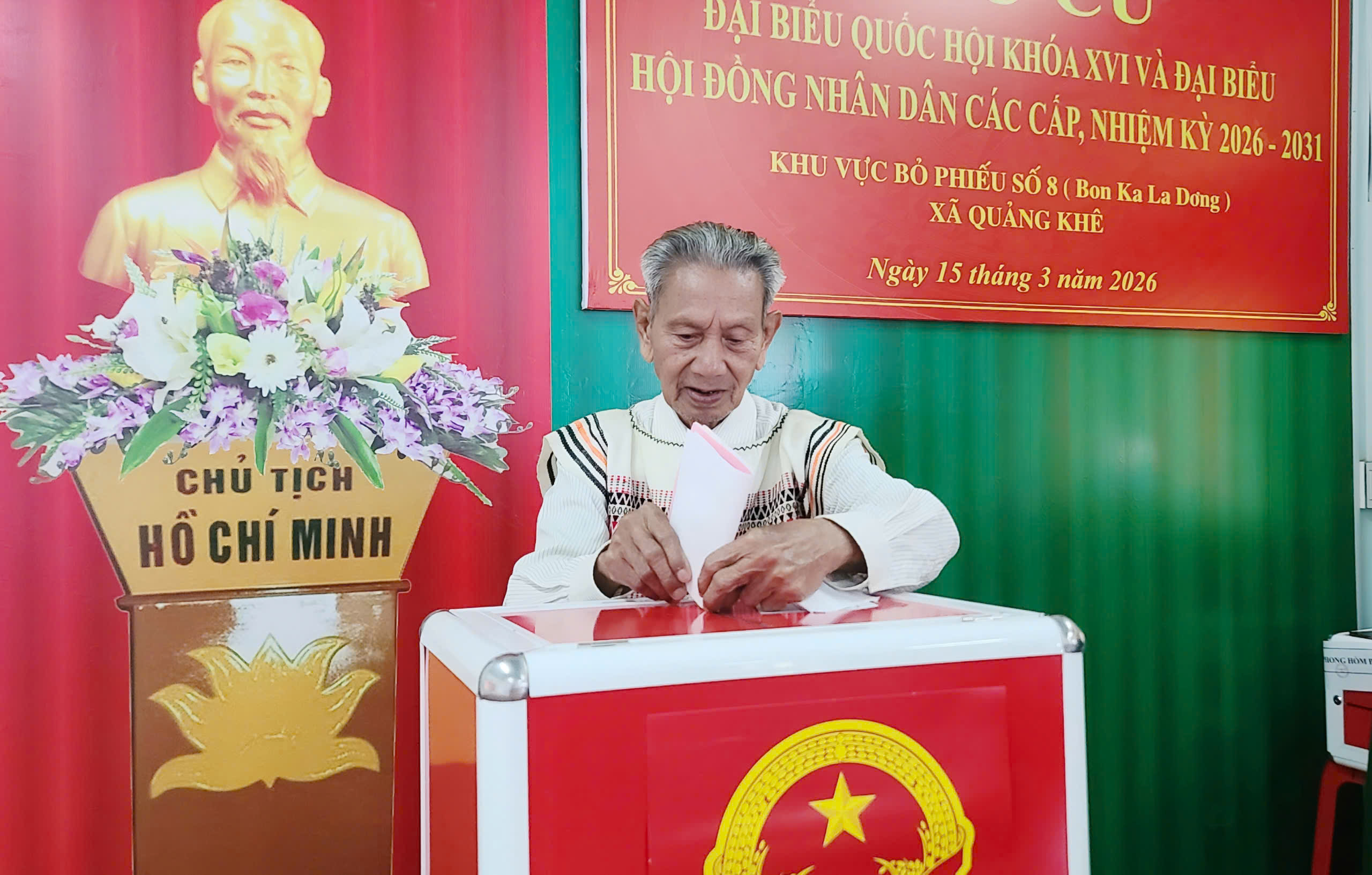 Lâm Đồng: Hơn 90% cử tri đi bỏ phiếu, nhiều khu vực hoàn thành 100% trước 15 giờ