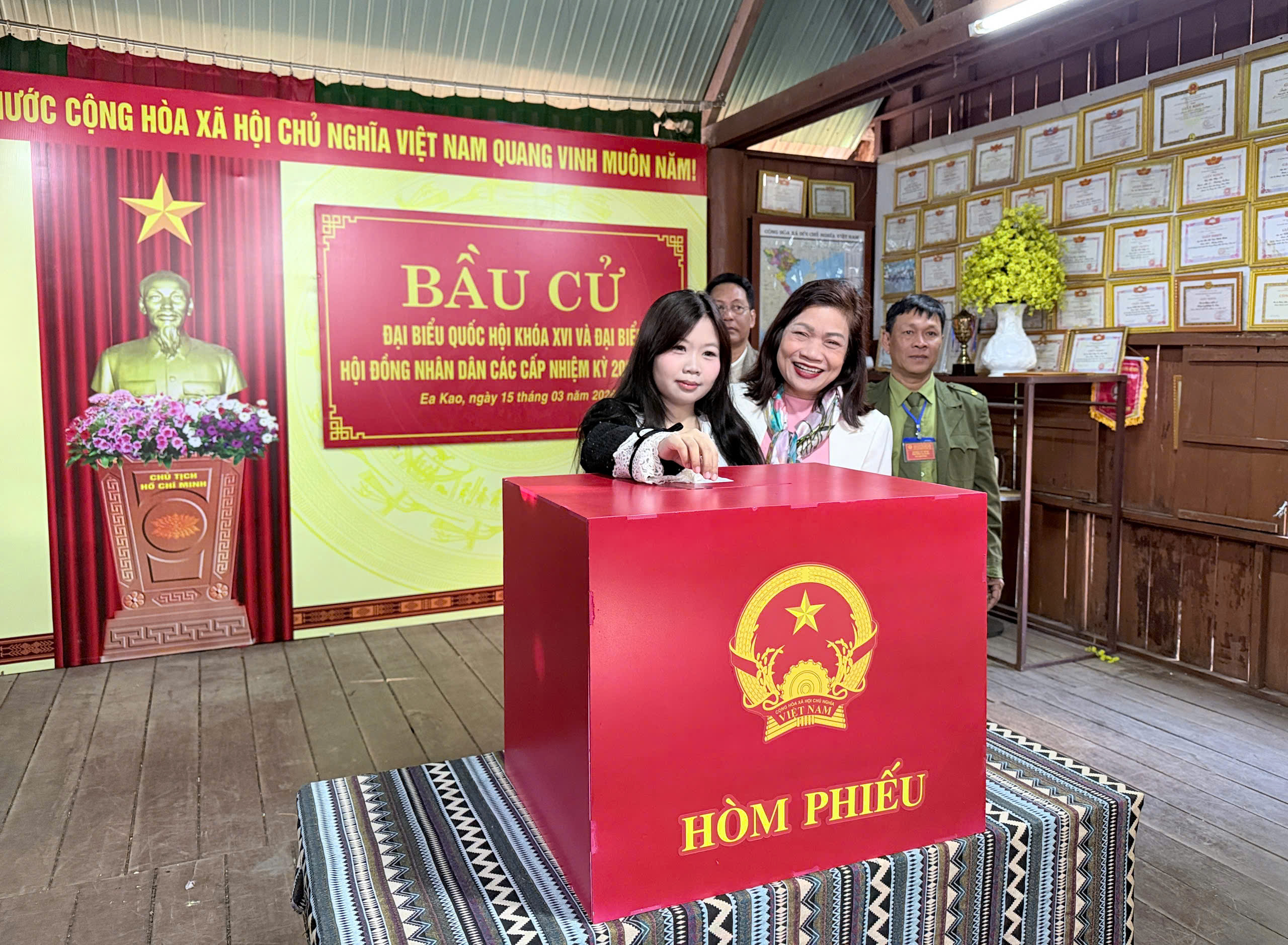 Đắk Lắk: Hơn 2,4 triệu cử tri gửi gắm niềm tin qua từng lá phiếu