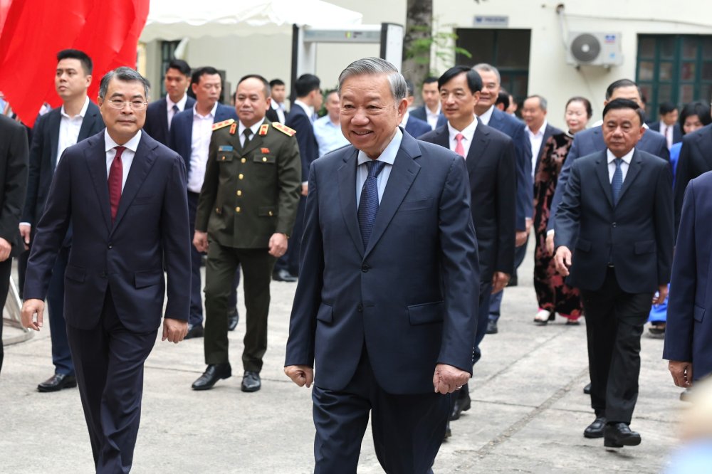 Chùm ảnh: Lãnh đạo Đảng, Nhà nước cùng cử tri cả nước tham gia bầu cử