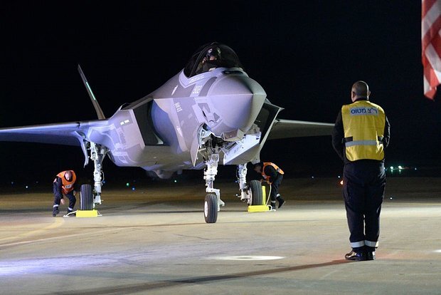Phi công Israel có thể nhìn xuyên thân máy bay F-35I?