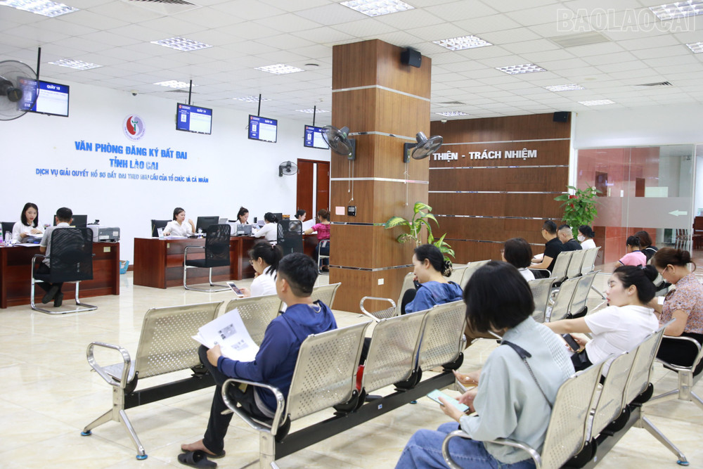 Lào Cai tích hợp thông tin thủ tục hành chính với cổng dịch vụ công