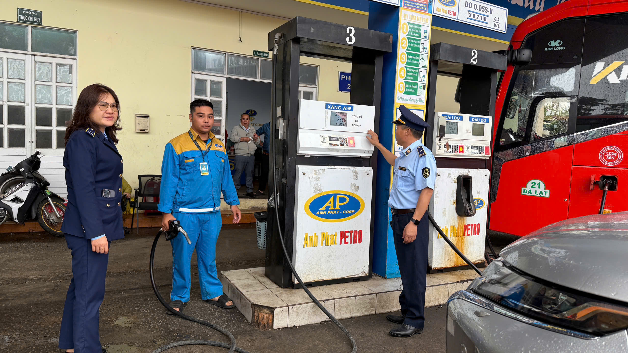 Lâm Đồng giữ ổn định thị trường xăng dầu trước biến động Trung Đông