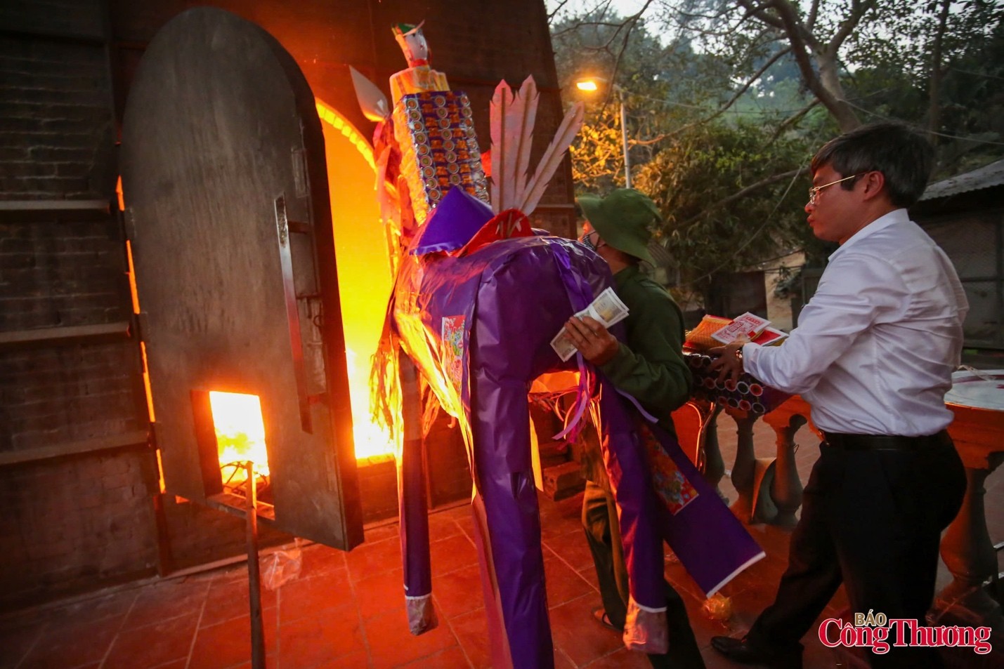 Bỏ đốt vàng mã: Vì sao nơi làm được, nơi vẫn còn ‘rực lửa’? Bài 3: Đốt vàng mã không phải là thước đo của lòng hiếu kính