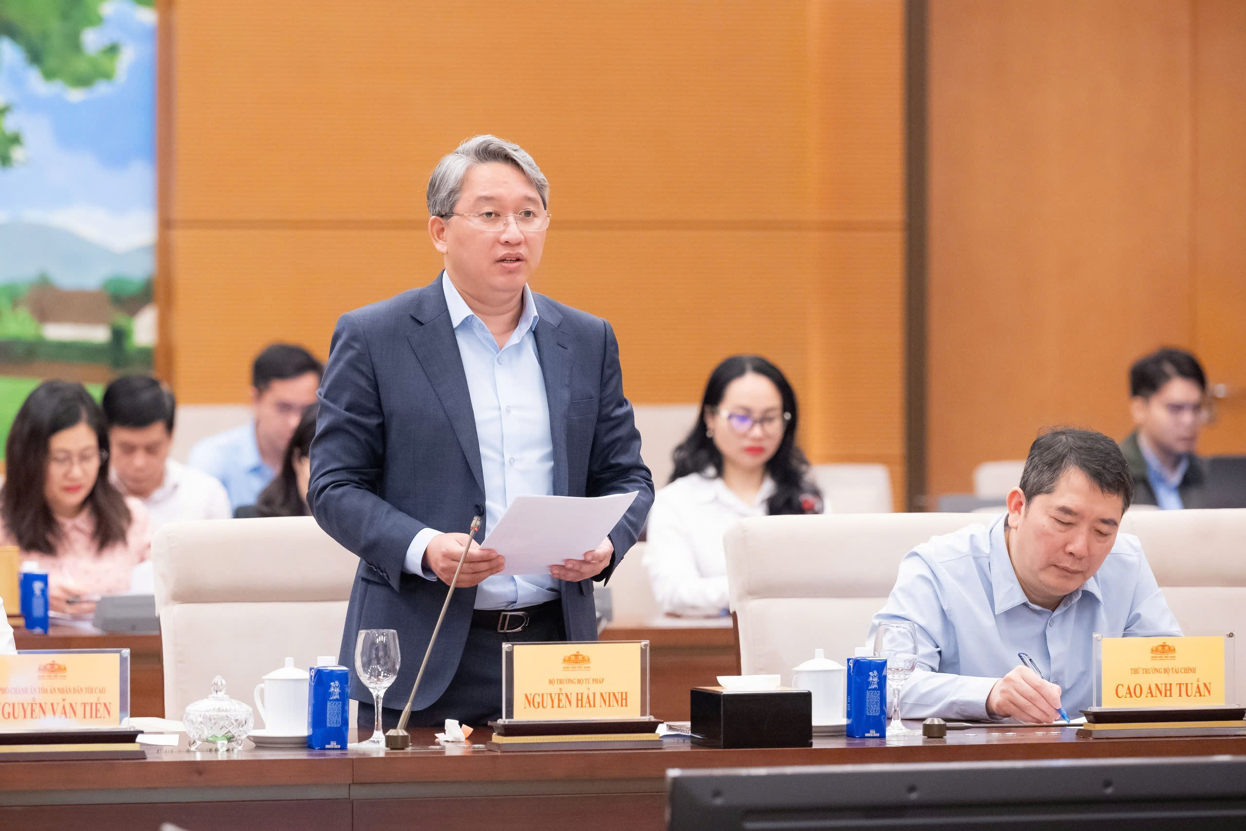 Ủy ban Thường vụ Quốc hội cho ý kiến về xử lý tranh chấp đầu tư quốc tế