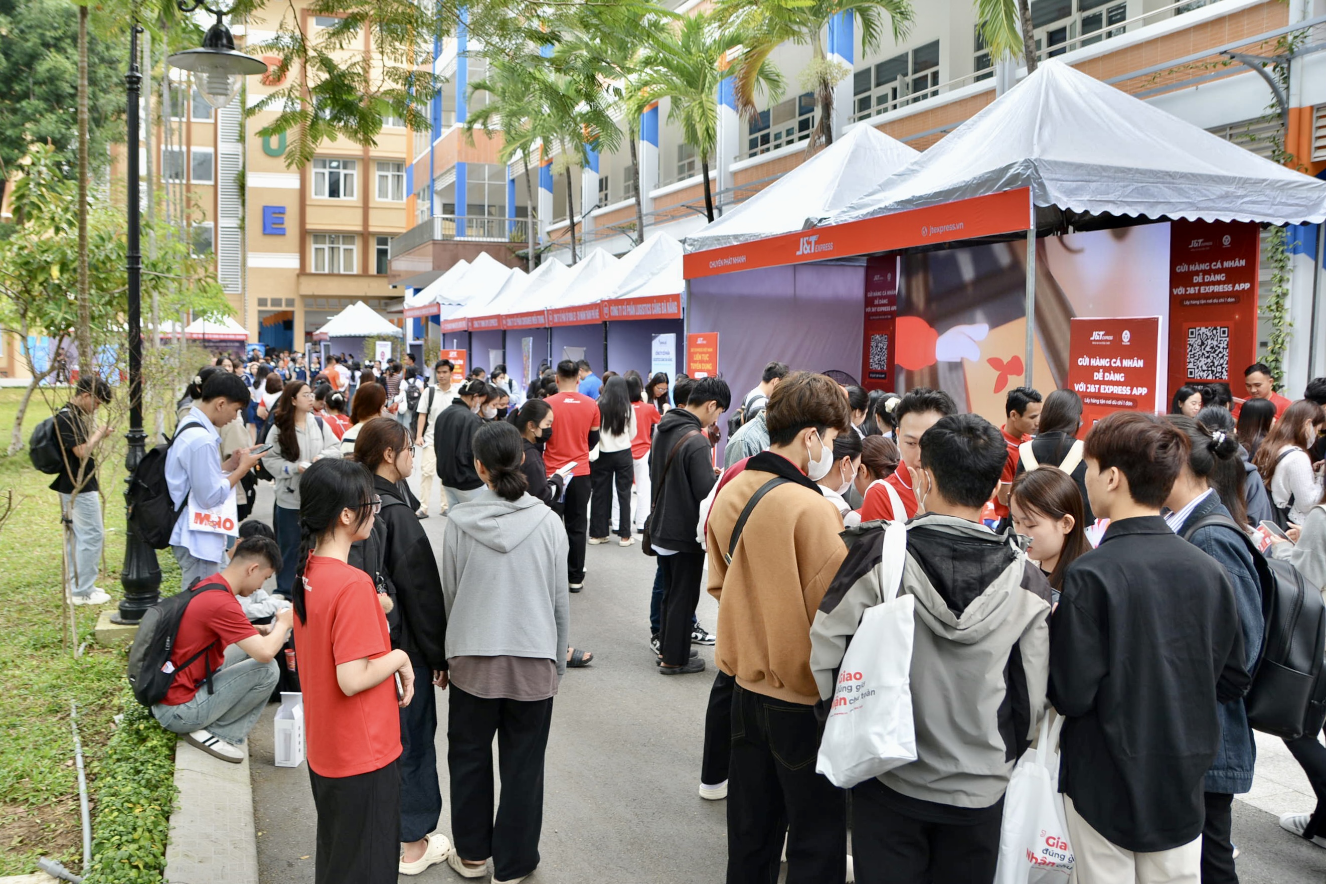 Kết nối cung cầu nhân lực logistics Đà Nẵng