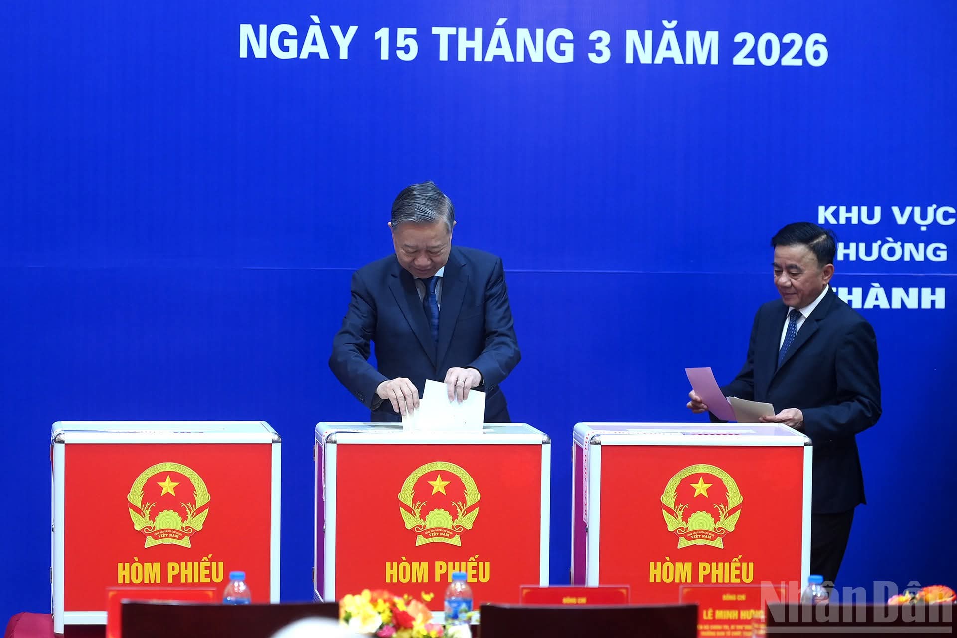 Các Ủy viên Bộ Chính trị, Ban Bí thư trúng cử đại biểu Quốc hội khóa XVI