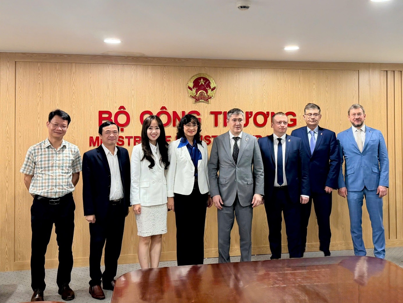 Việt Nam - Nga: Thúc đẩy hợp tác địa phương, ưu tiên thương mại, công nghiệp