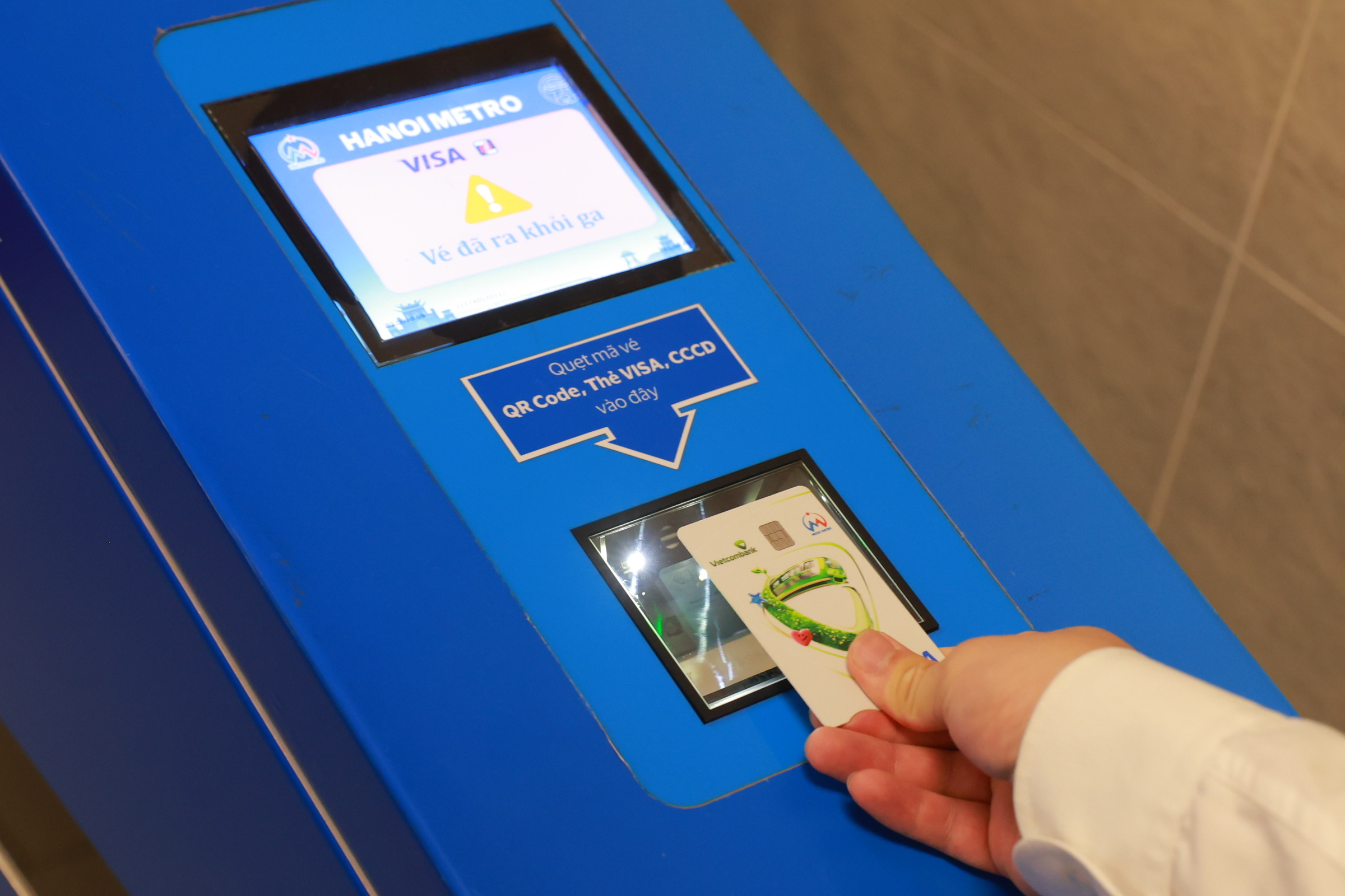 Vietcombank ra mắt thẻ đồng thương hiệu Vietcombank Visa Hanoi Metro