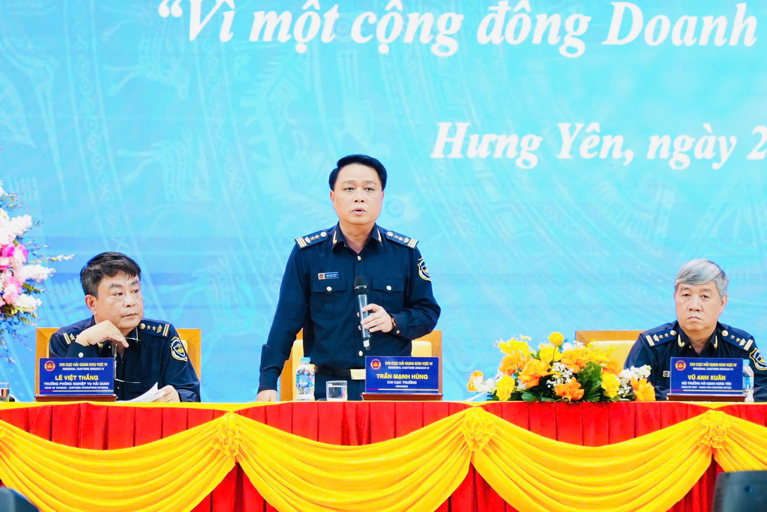 Hải quan khu vực IV đối thoại với doanh nghiệp xuất nhập khẩu
