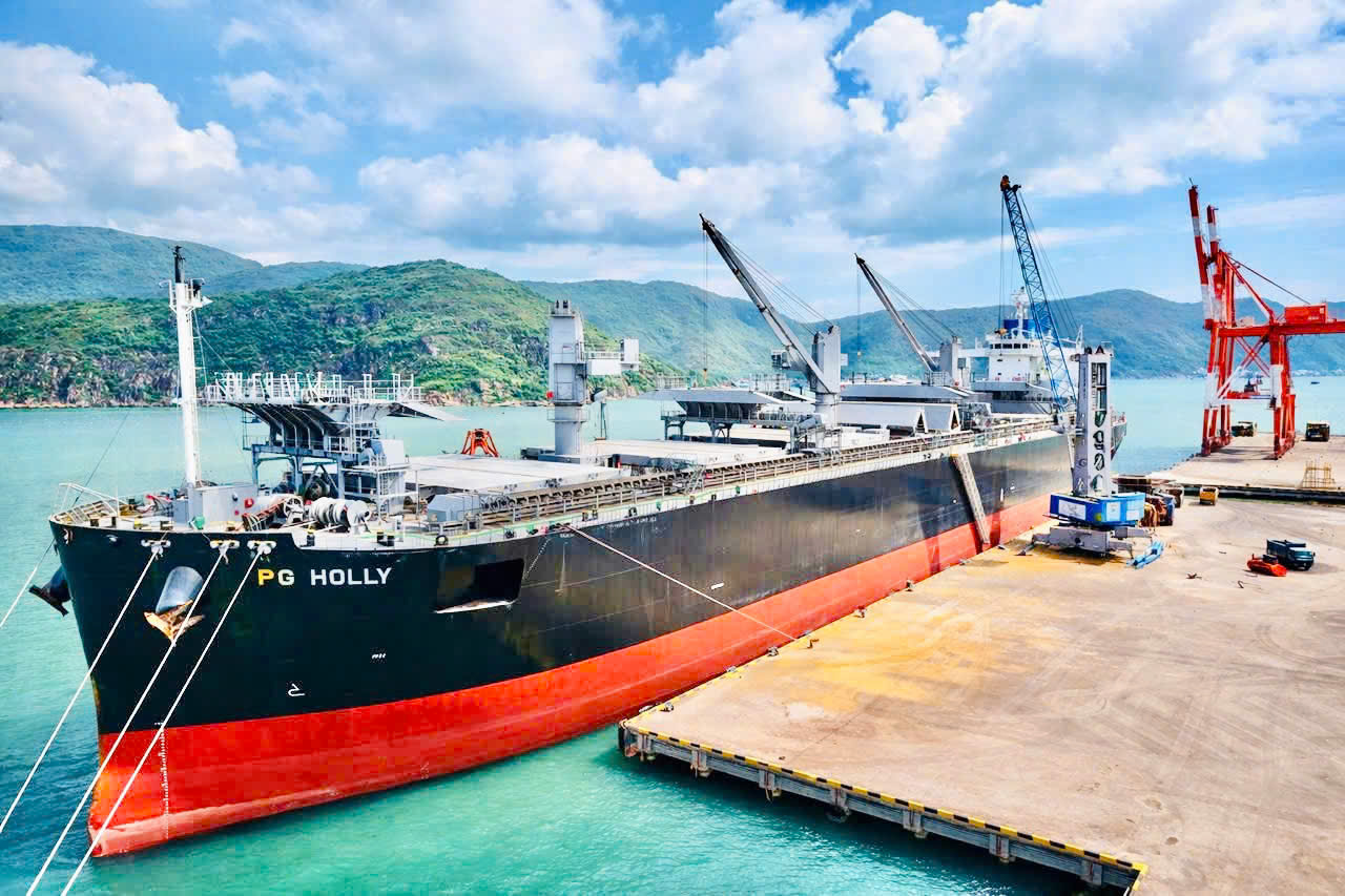 Gia Lai: Tăng kiểm soát xăng dầu từ biên giới đến cảng biển