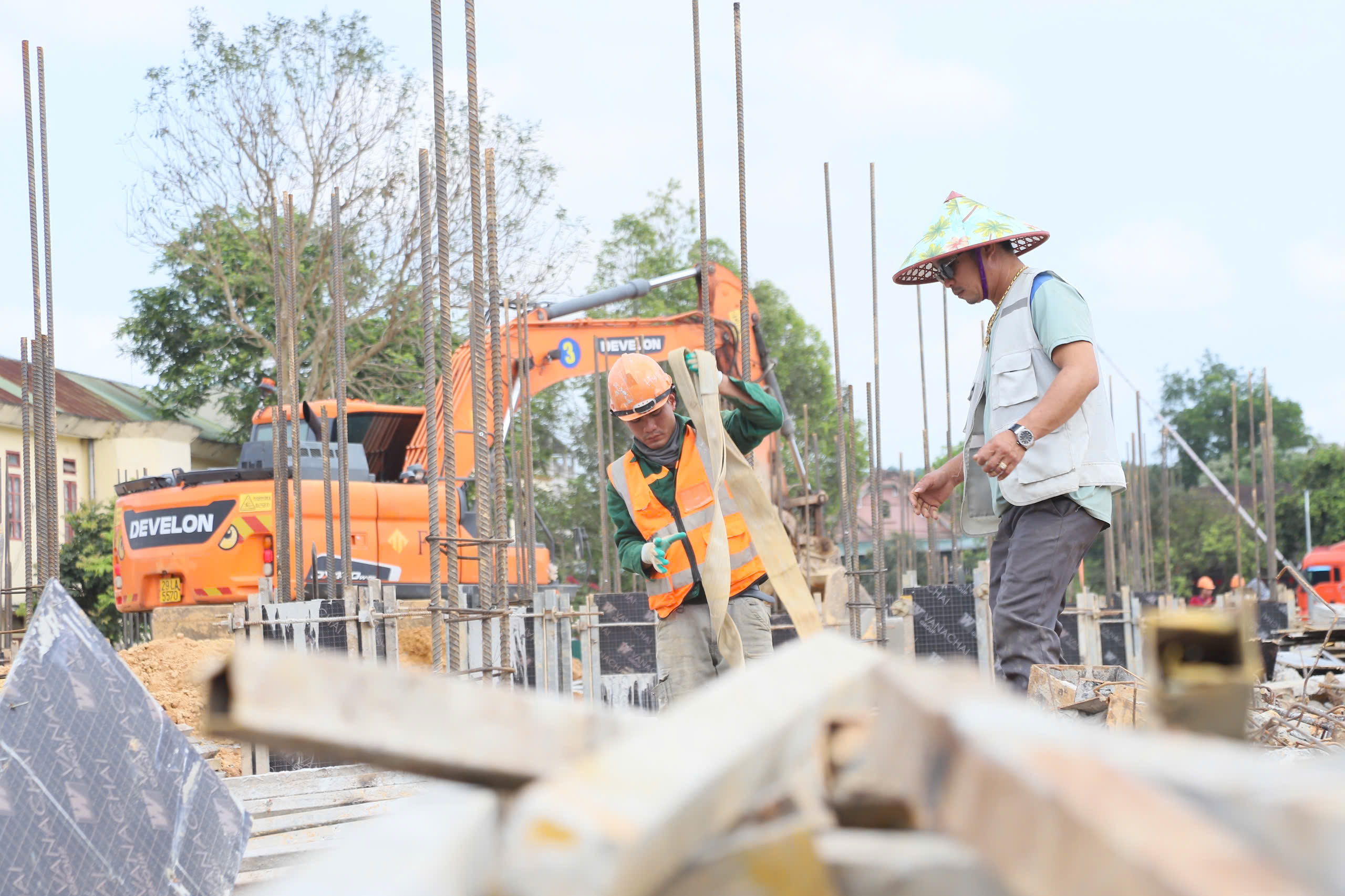 Hà Tĩnh: 'Đua' tiến độ, khơi thông vốn đầu tư công