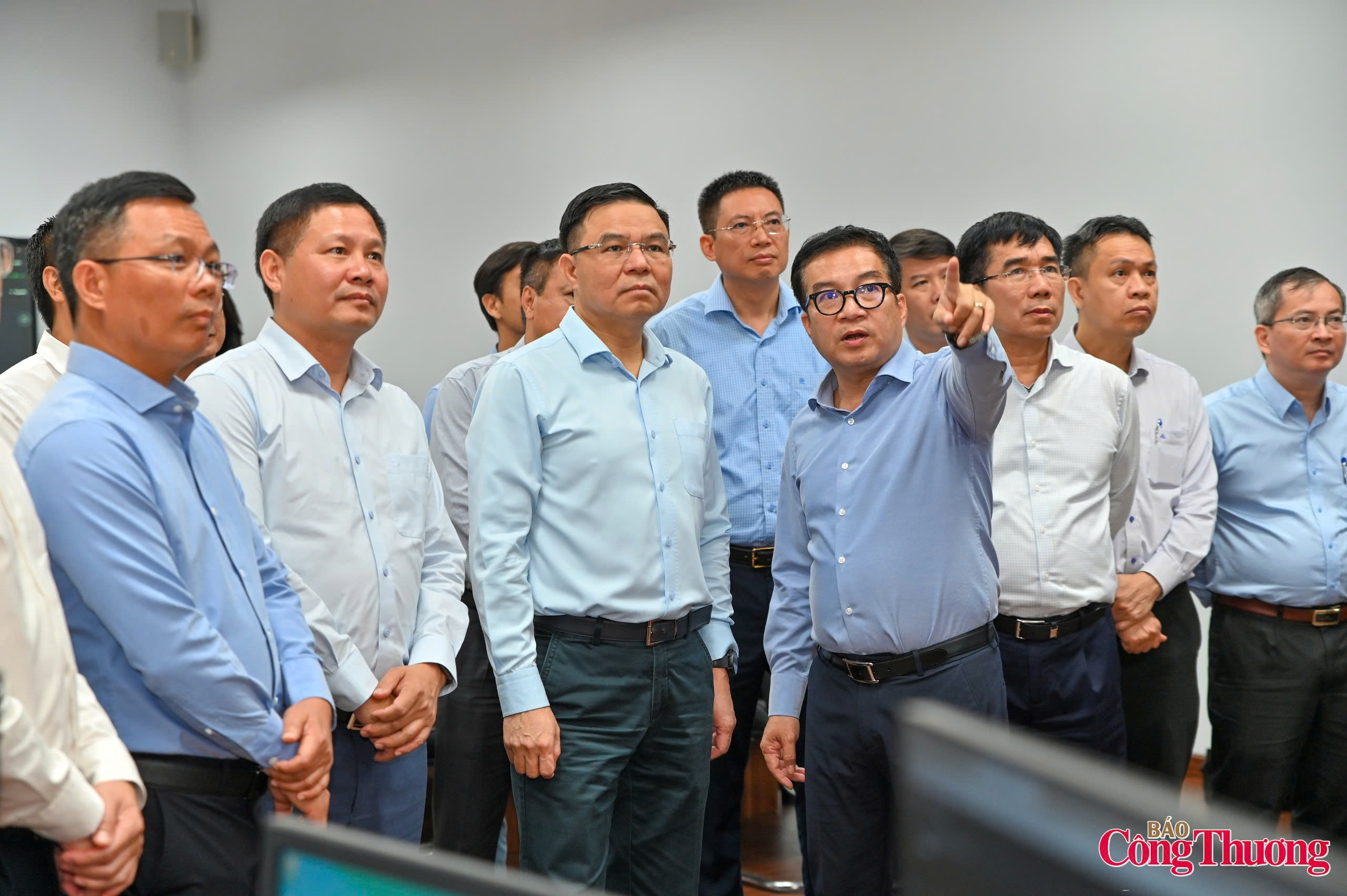 Quyền Bộ trưởng Lê Mạnh Hùng làm việc với Lọc hóa dầu Bình Sơn