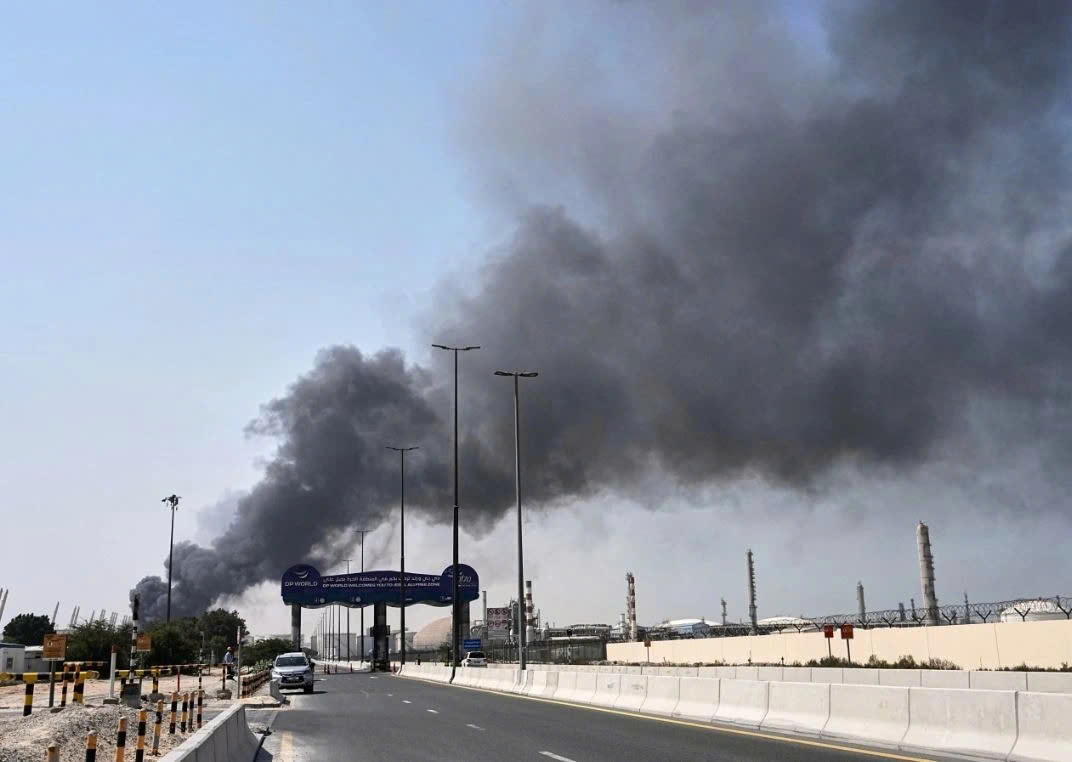 Ba kịch bản cho khủng hoảng tại eo biển Hormuz