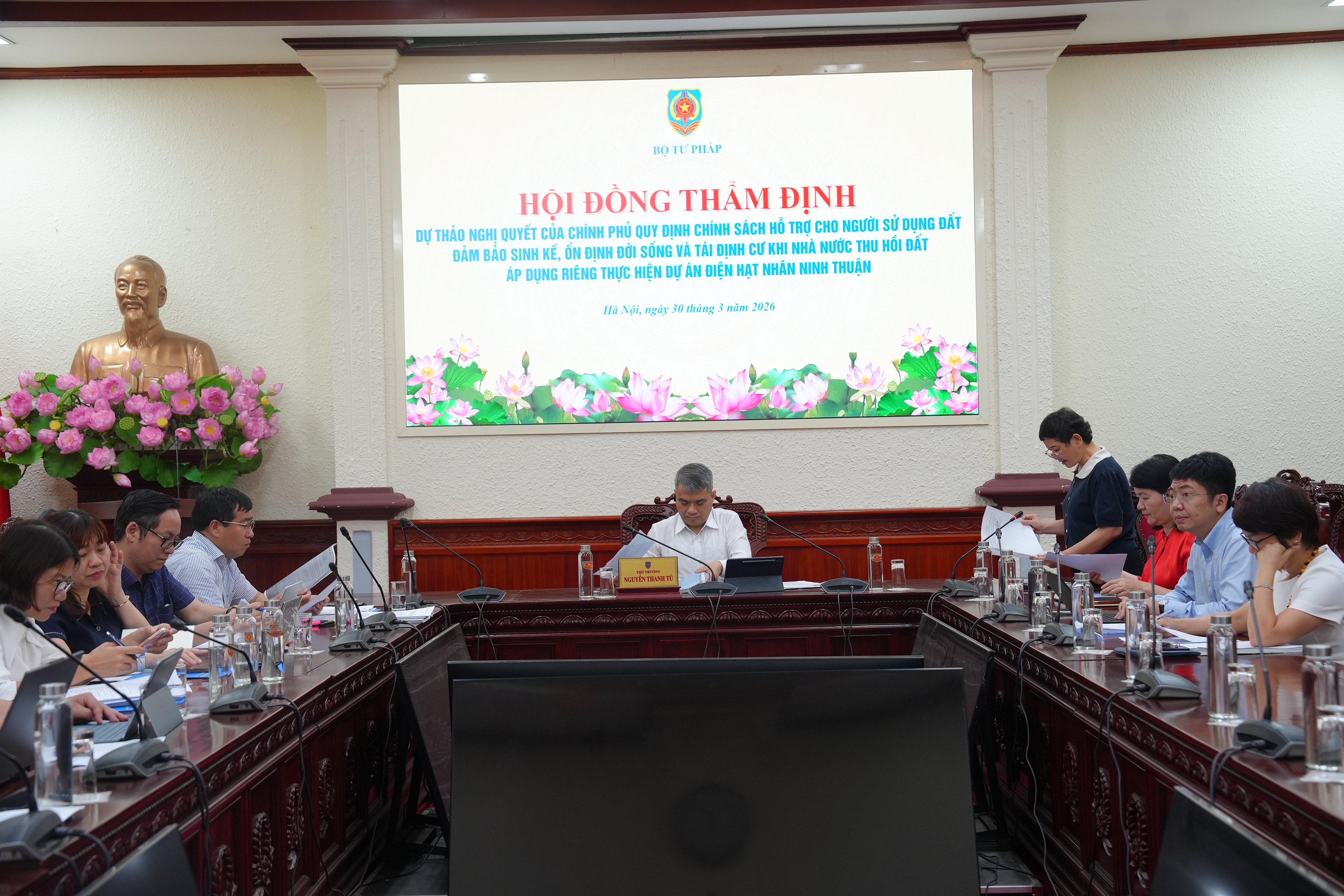 Hỗ trợ đặc thù cho người sử dụng đất trong vùng dự án điện hạt nhân Ninh Thuận