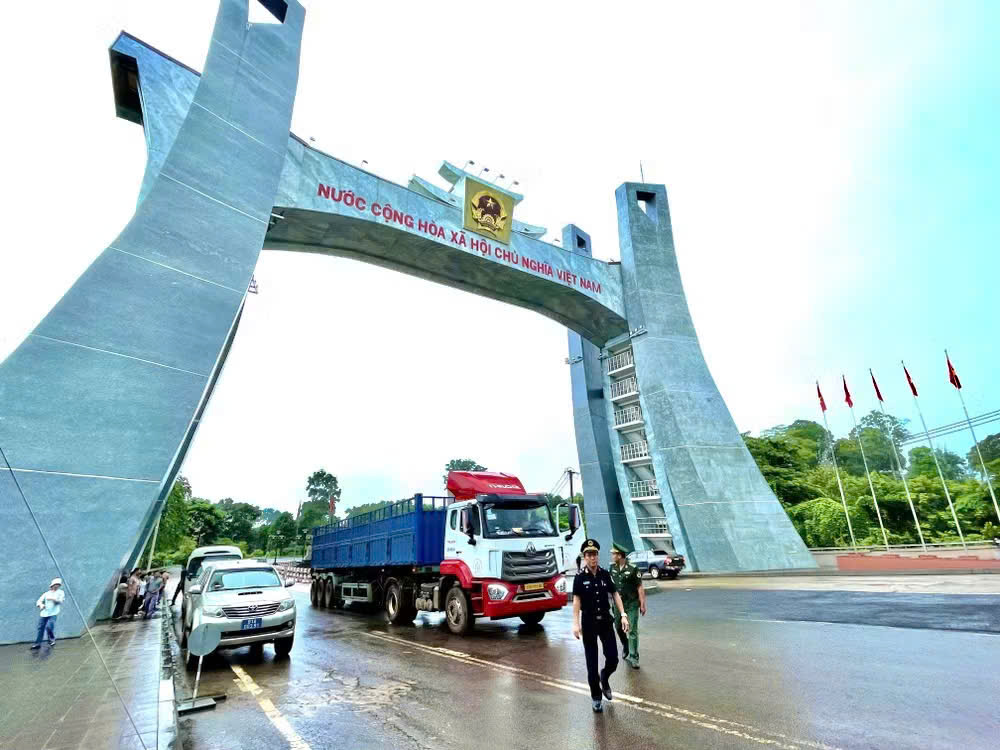 Gia Lai: Kim ngạch xuất nhập khẩu qua cửa khẩu vượt 64 triệu USD