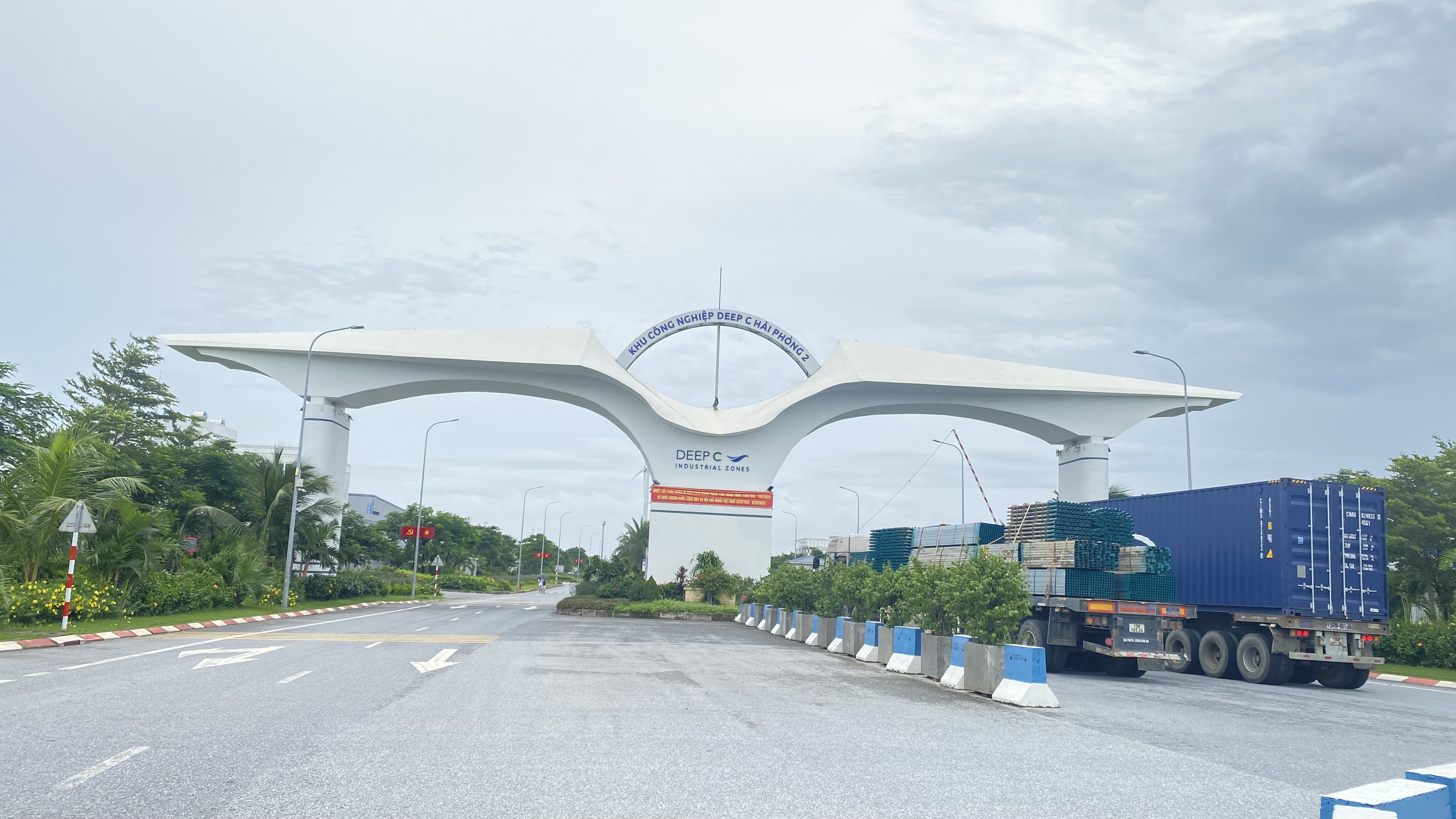 Nghị quyết Đại hội XIV và định hướng công nghiệp sinh thái tại Hải Phòng