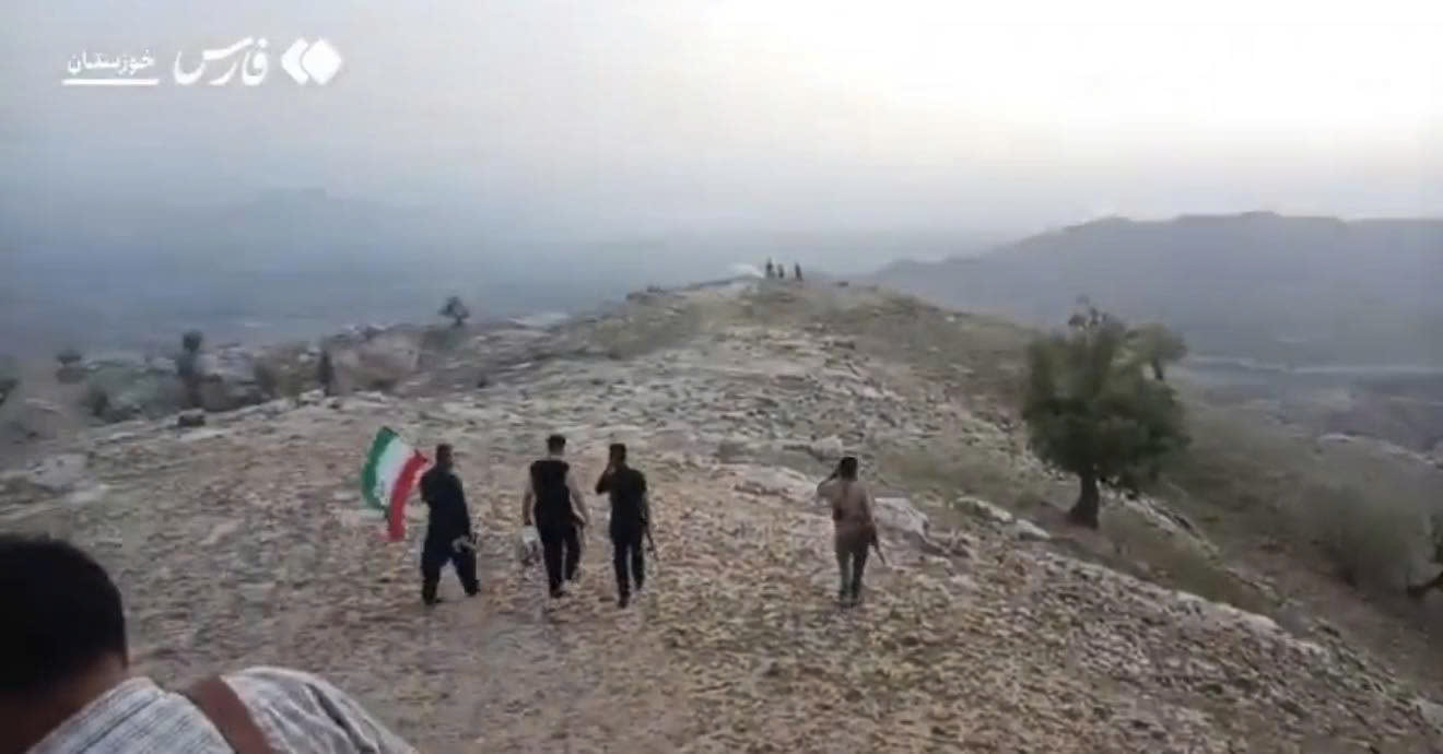 Chiến sự Trung Đông 4/4: Mỹ tìm kiếm phi công máy bay bị bắn rơi ở Iran