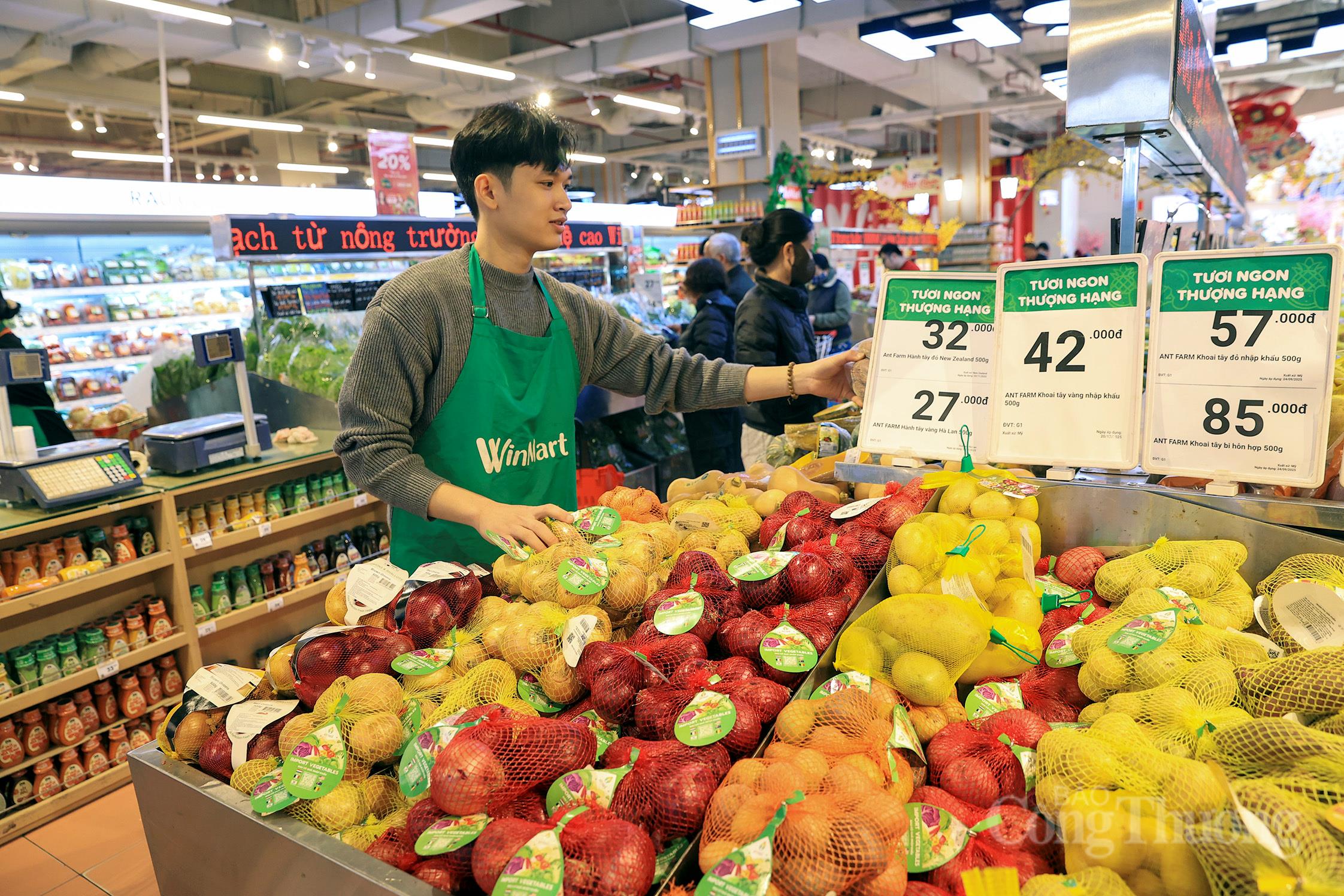 Bán lẻ hàng hóa và doanh thu dịch vụ tiêu dùng quý I tăng 10,9%