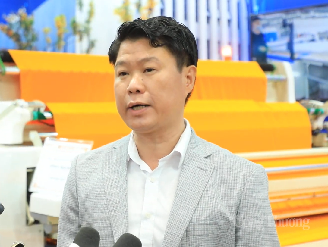 Ngành dệt may trước sức ép lớn: Công nghệ trở thành 'chìa khóa sống còn'