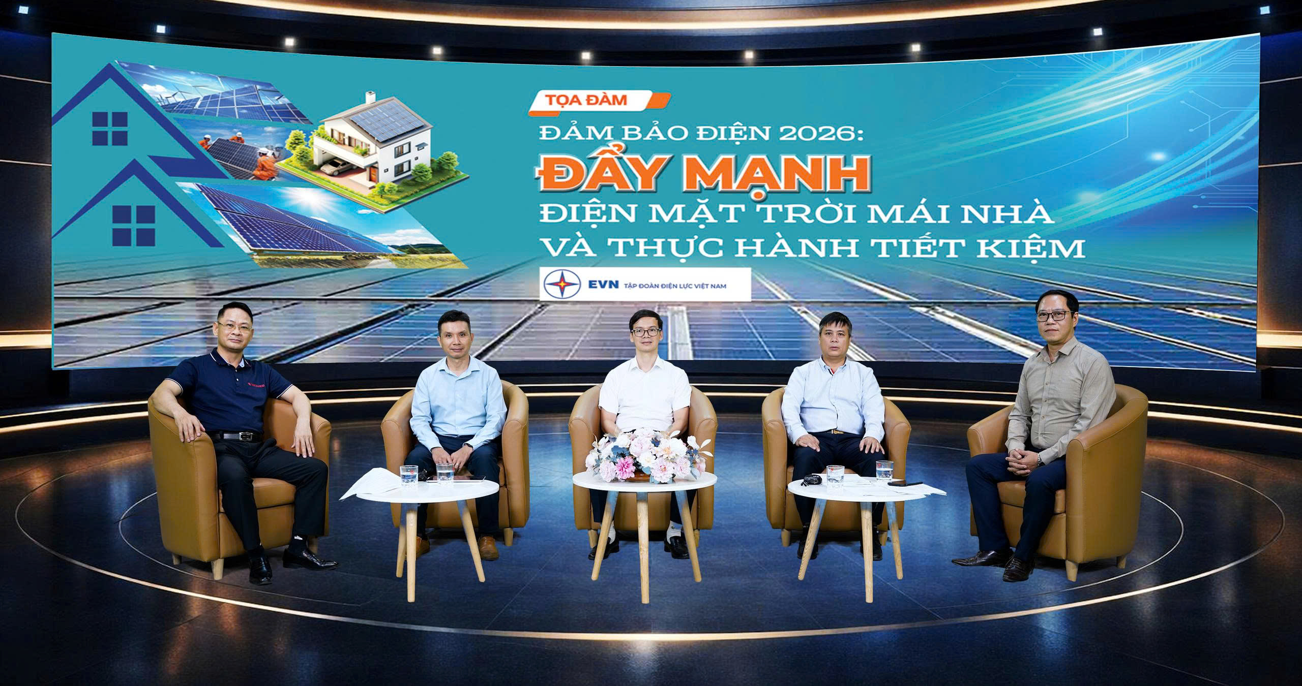 'Đánh thức' nguồn điện mặt trời mái nhà