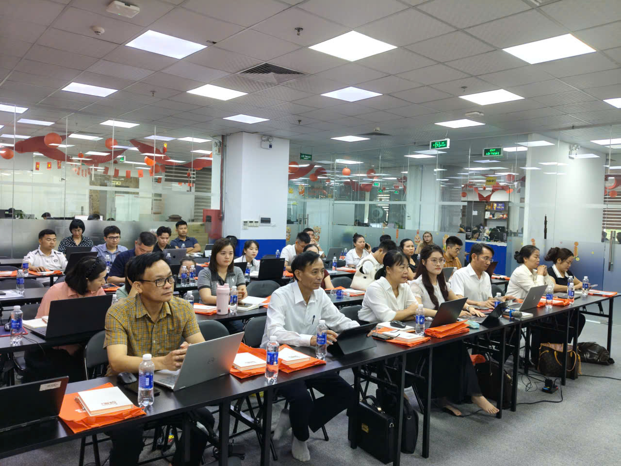 Hà Tĩnh: Doanh nghiệp nâng cao năng lực trên sàn thương mại điện tử