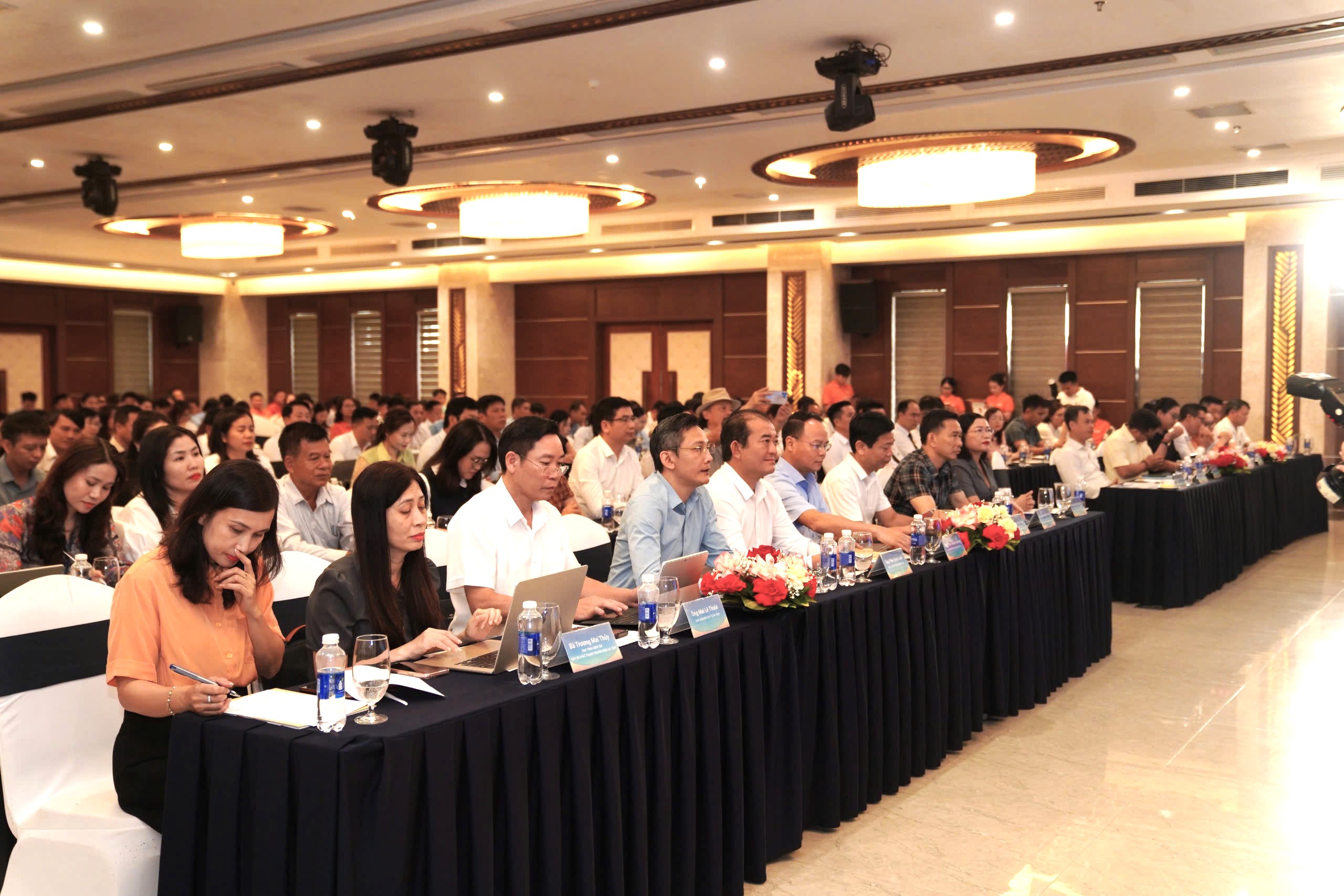 Chuyển đổi số: 'Cú hích' nâng tầm vị thế du lịch Hà Tĩnh