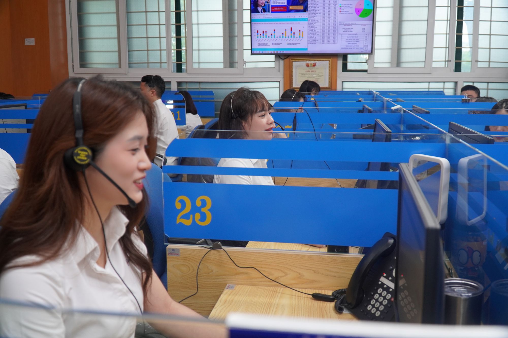 Những người ‘hạ nhiệt’ trong mùa nắng nóng
