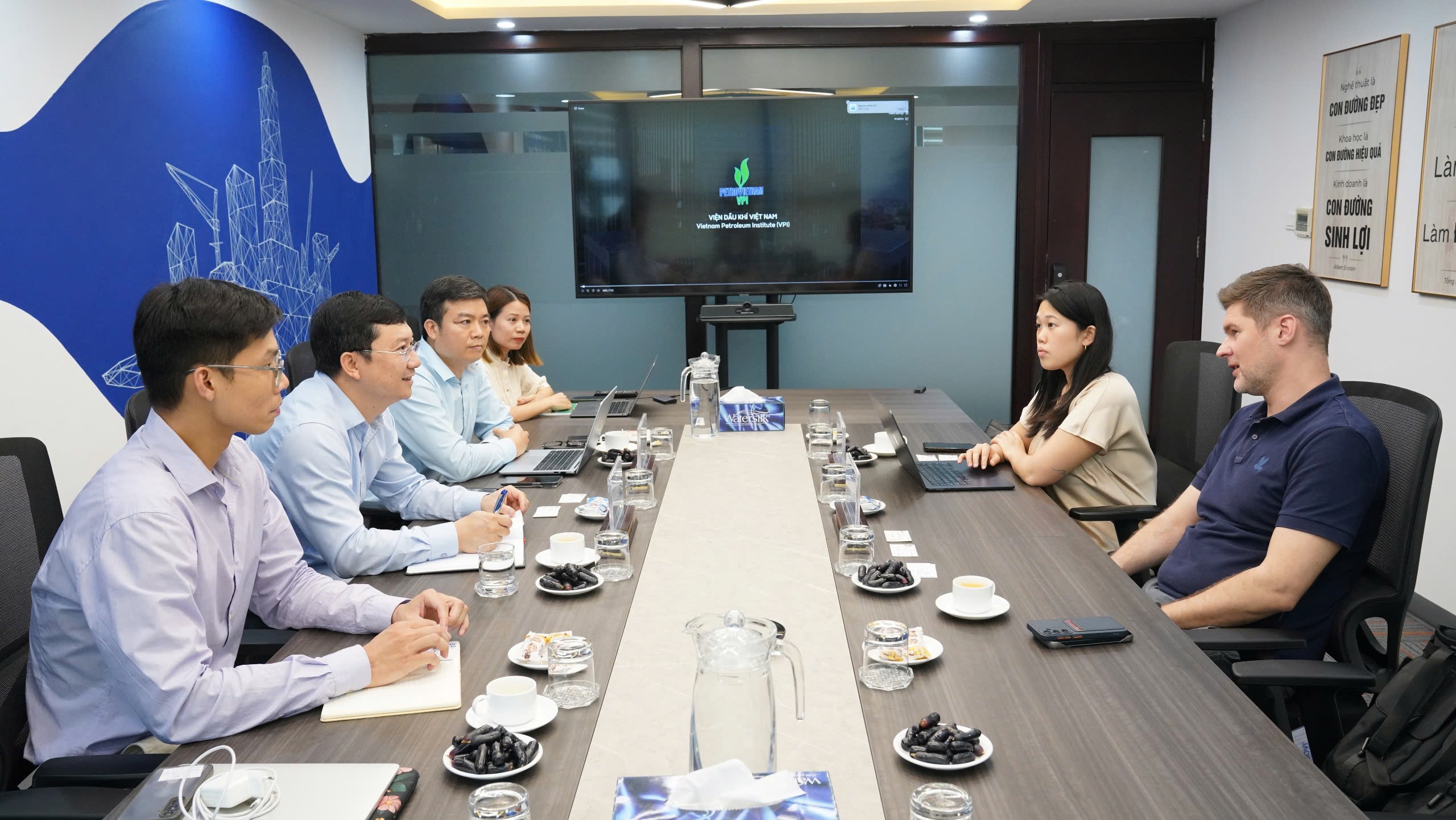 Hợp tác nghiên cứu, đào tạo trong lĩnh vực năng lượng hạt nhân 