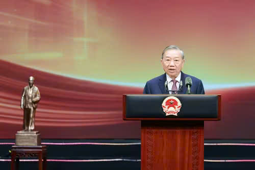 Tổng Bí thư, Chủ tịch nước Tô Lâm: Lực lượng Tham mưu Công an nhân dân phải thực sự gương mẫu, đi đầu