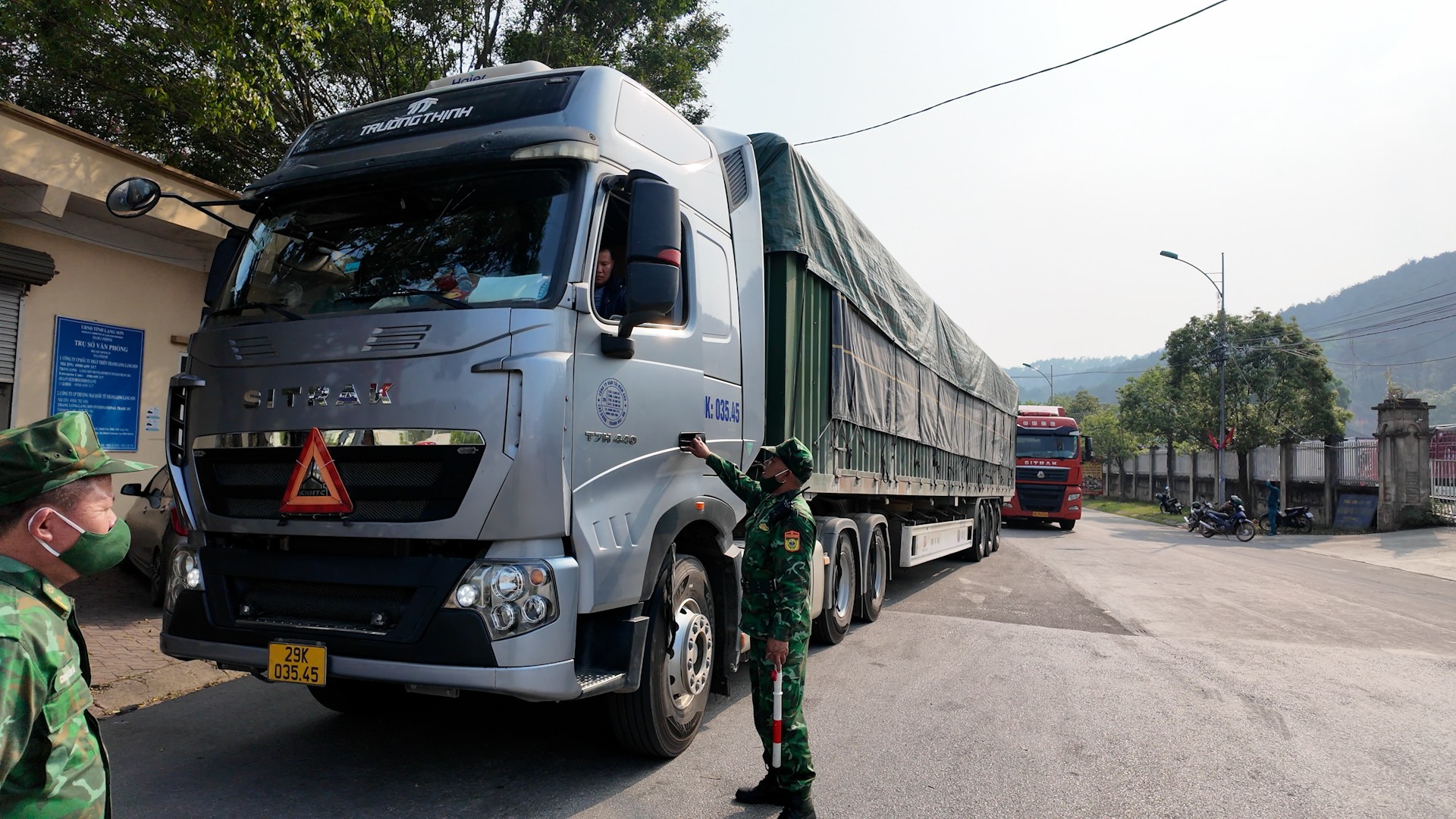 Lạng Sơn: Siết chặt kiếm soát chống buôn lậu từ cơ sở