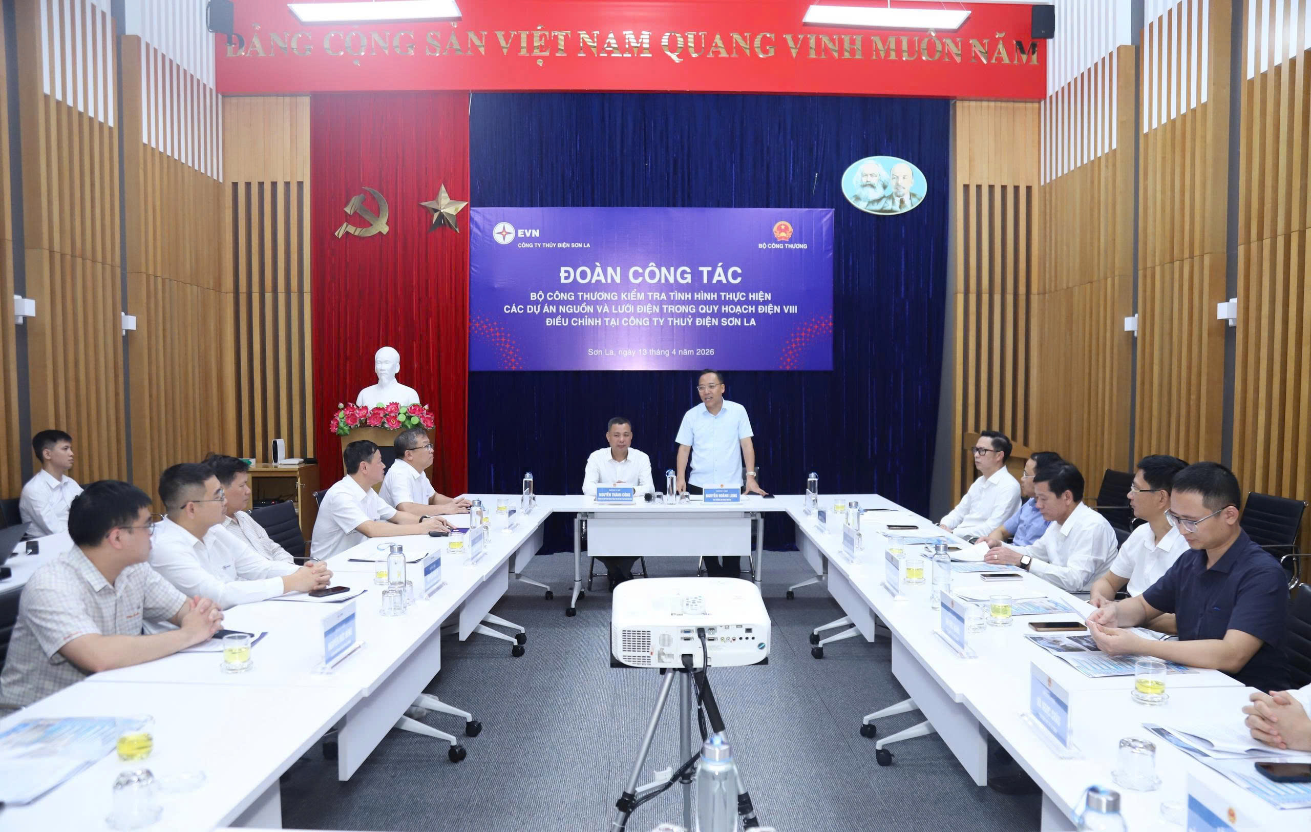 Bộ Công Thương kiểm tra tiến độ dự án điện theo Quy hoạch Điện VIII tại Sơn La