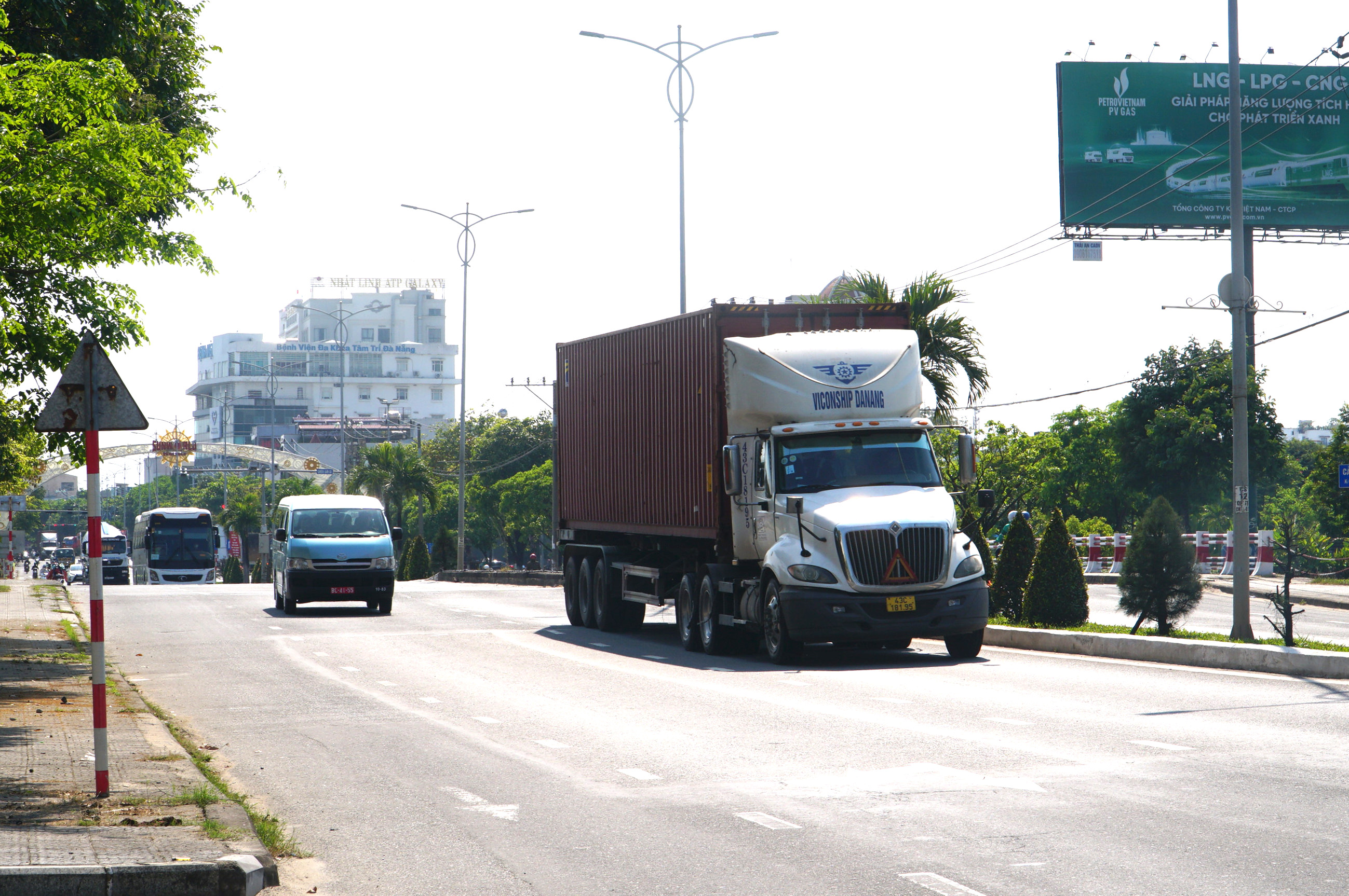 Đà Nẵng: Tăng cường quản lý, ngăn chặn vận chuyển xăng dầu trái phép