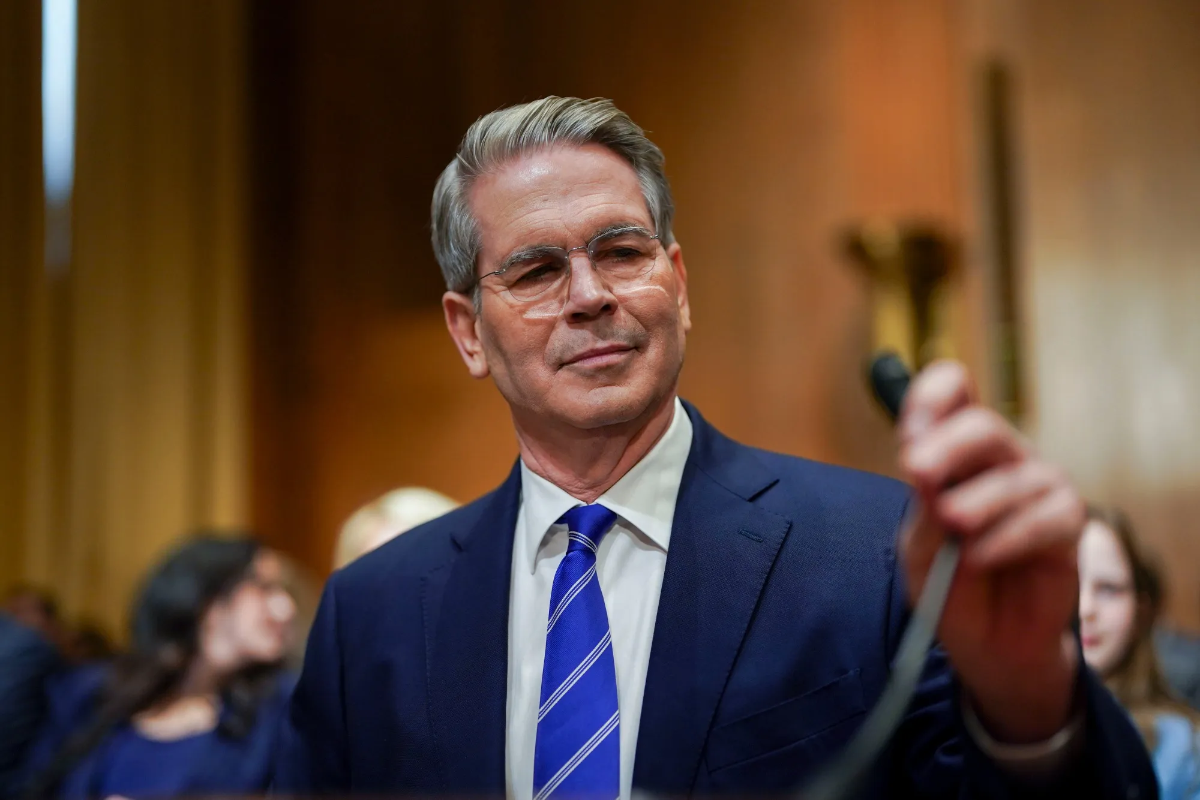 Mỹ sẵn sàng áp ‘trừng phạt thứ cấp’ với những quốc gia mua dầu từ Iran