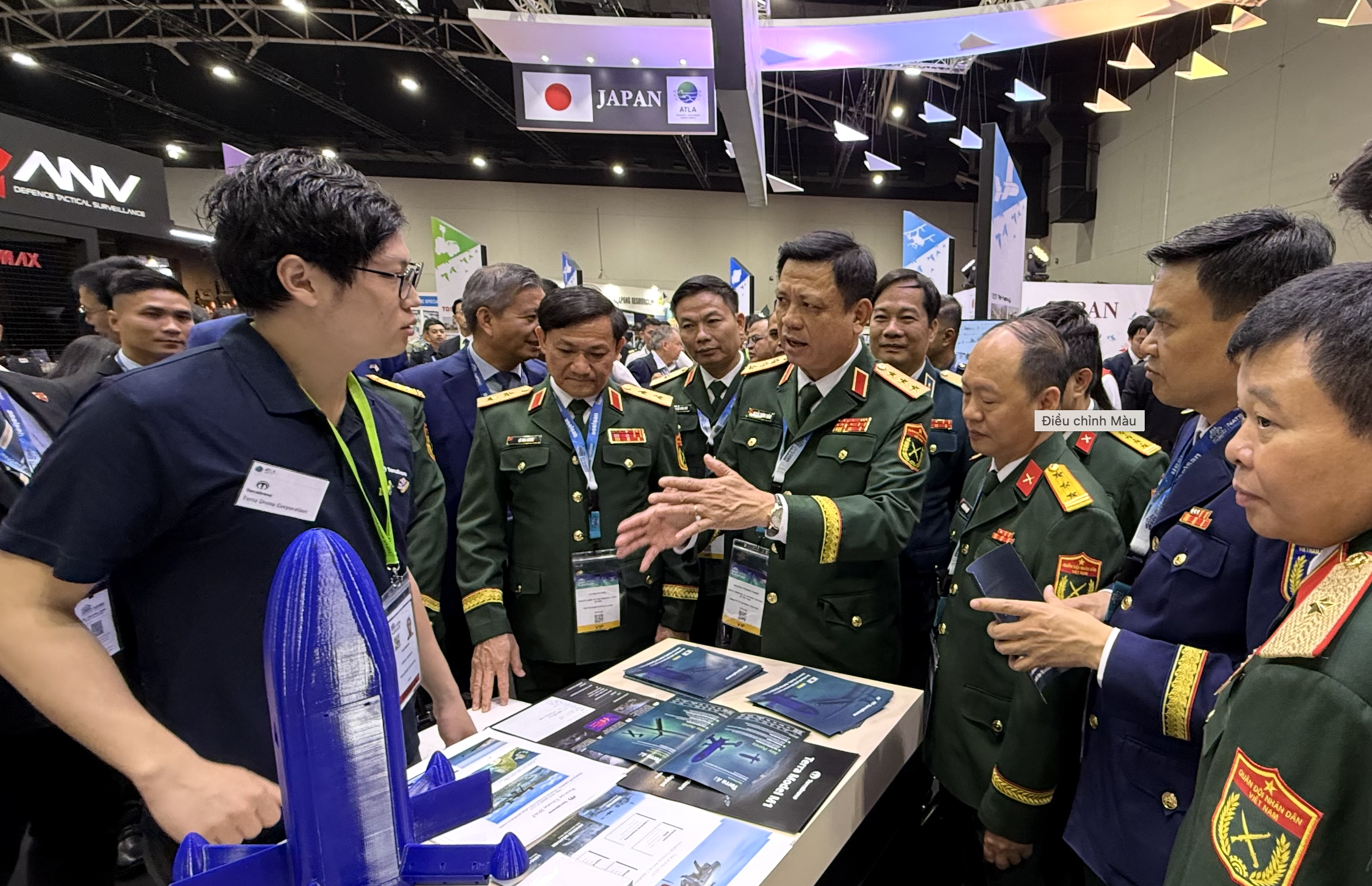 Việt Nam - Malaysia thúc đẩy hợp tác quốc phòng thực chất tại DSA 2026