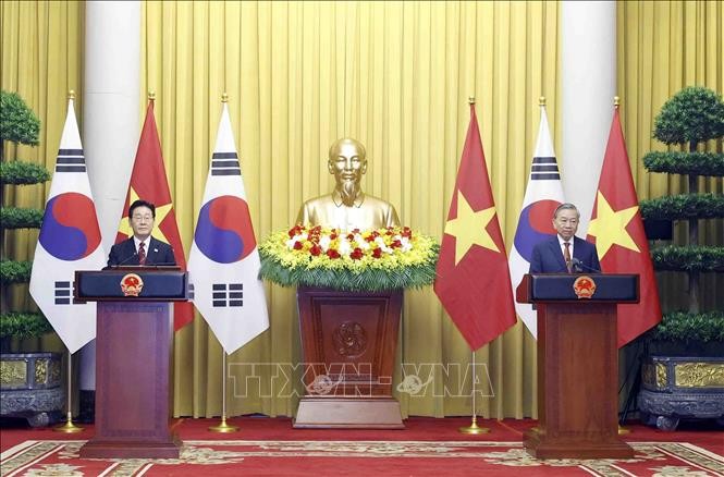 Tổng Bí thư, Chủ tịch nước Tô Lâm và Tổng thống Hàn Quốc gặp gỡ báo chí