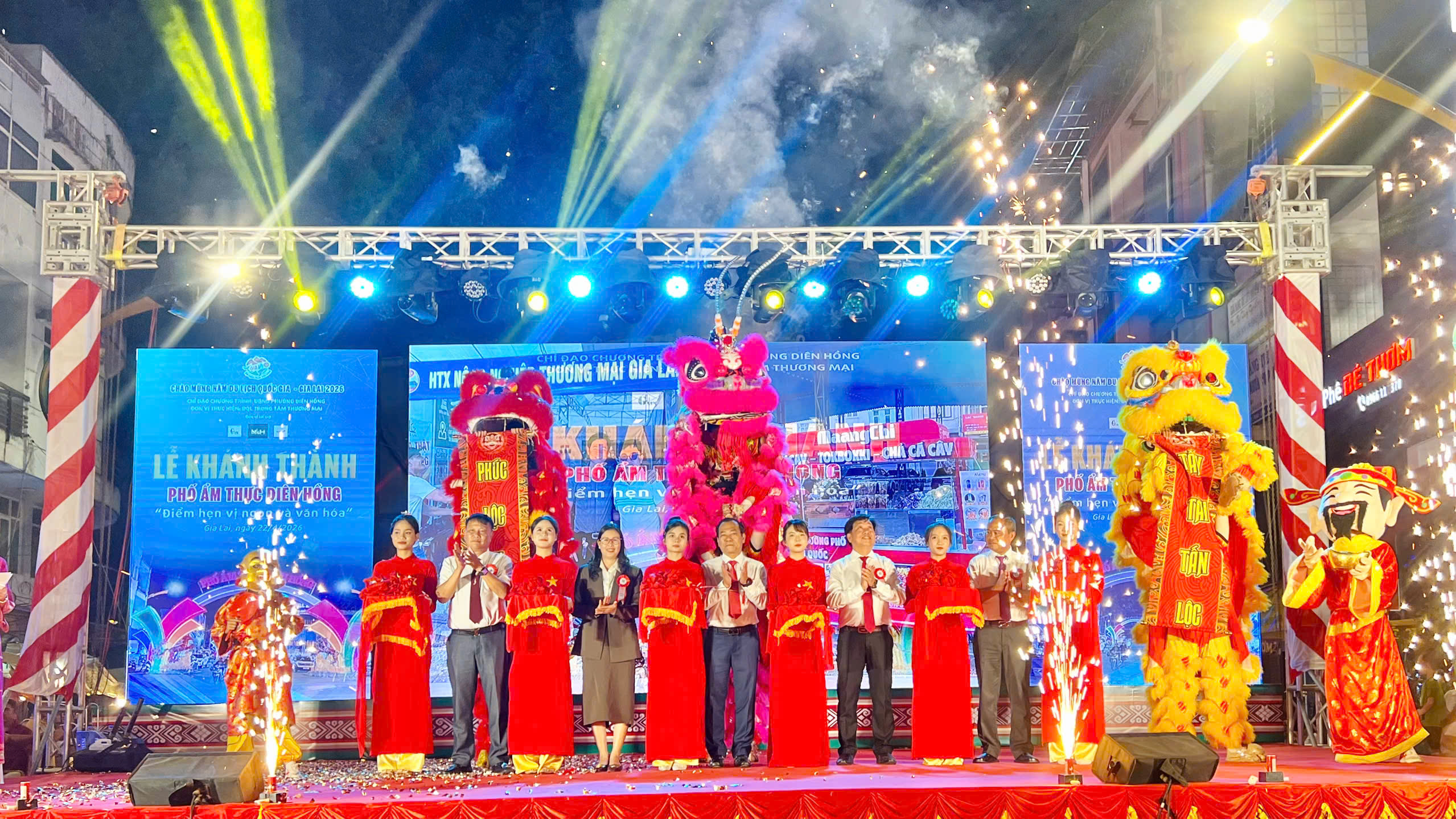 Gia Lai: Khánh thành Phố ẩm thực Diên Hồng 