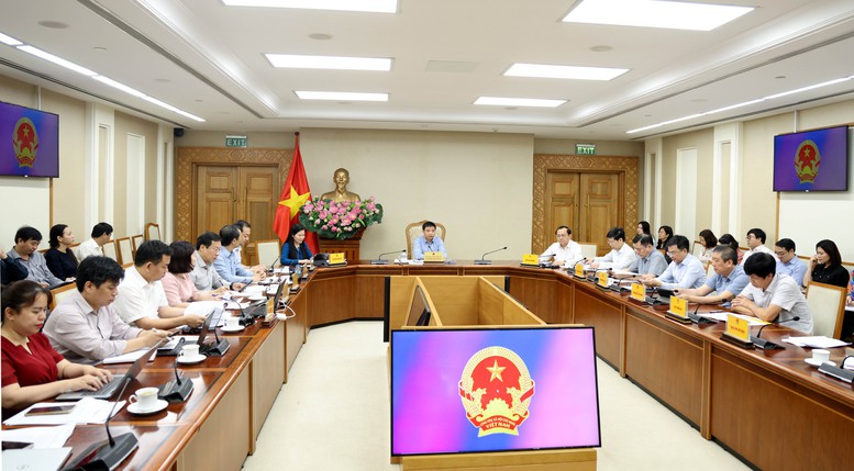 Phó Thủ tướng Nguyễn Văn Thắng yêu cầu chủ động điều hành giá, giữ ổn định thị trường
