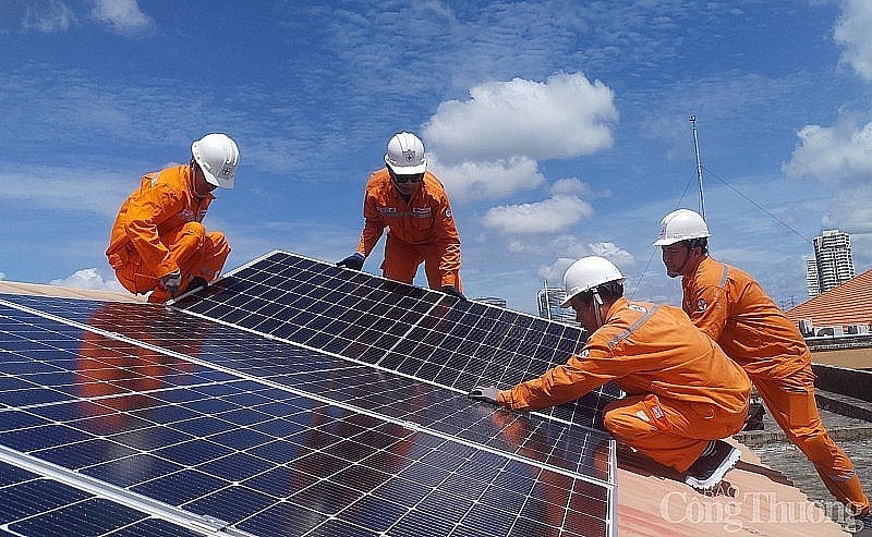 EVNHCMC đẩy mạnh nhiều giải pháp thúc đẩy điện mặt trời mái nhà