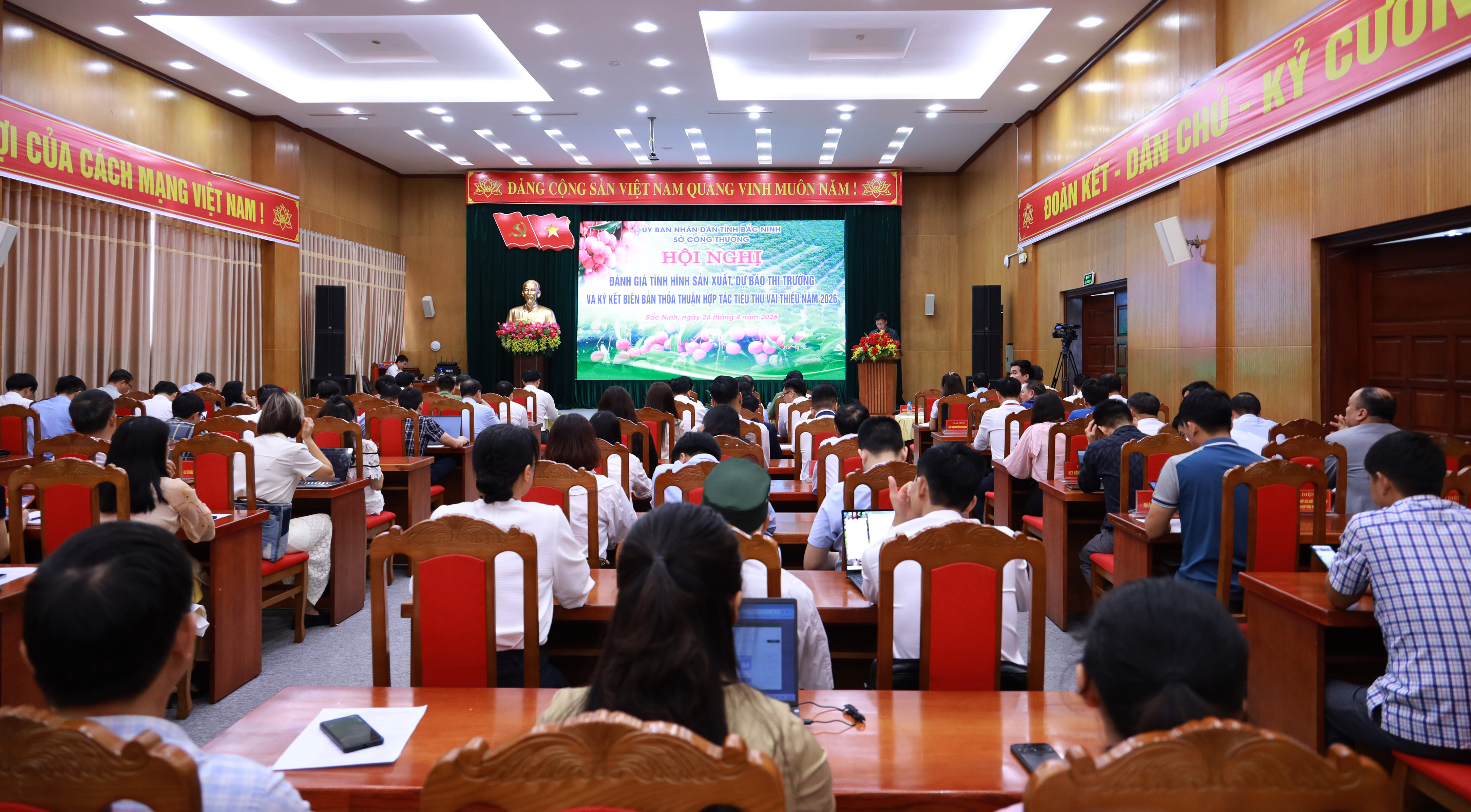 Bắc Ninh ký kết biên bản thỏa thuận, tiêu thụ vải thiều năm 2026