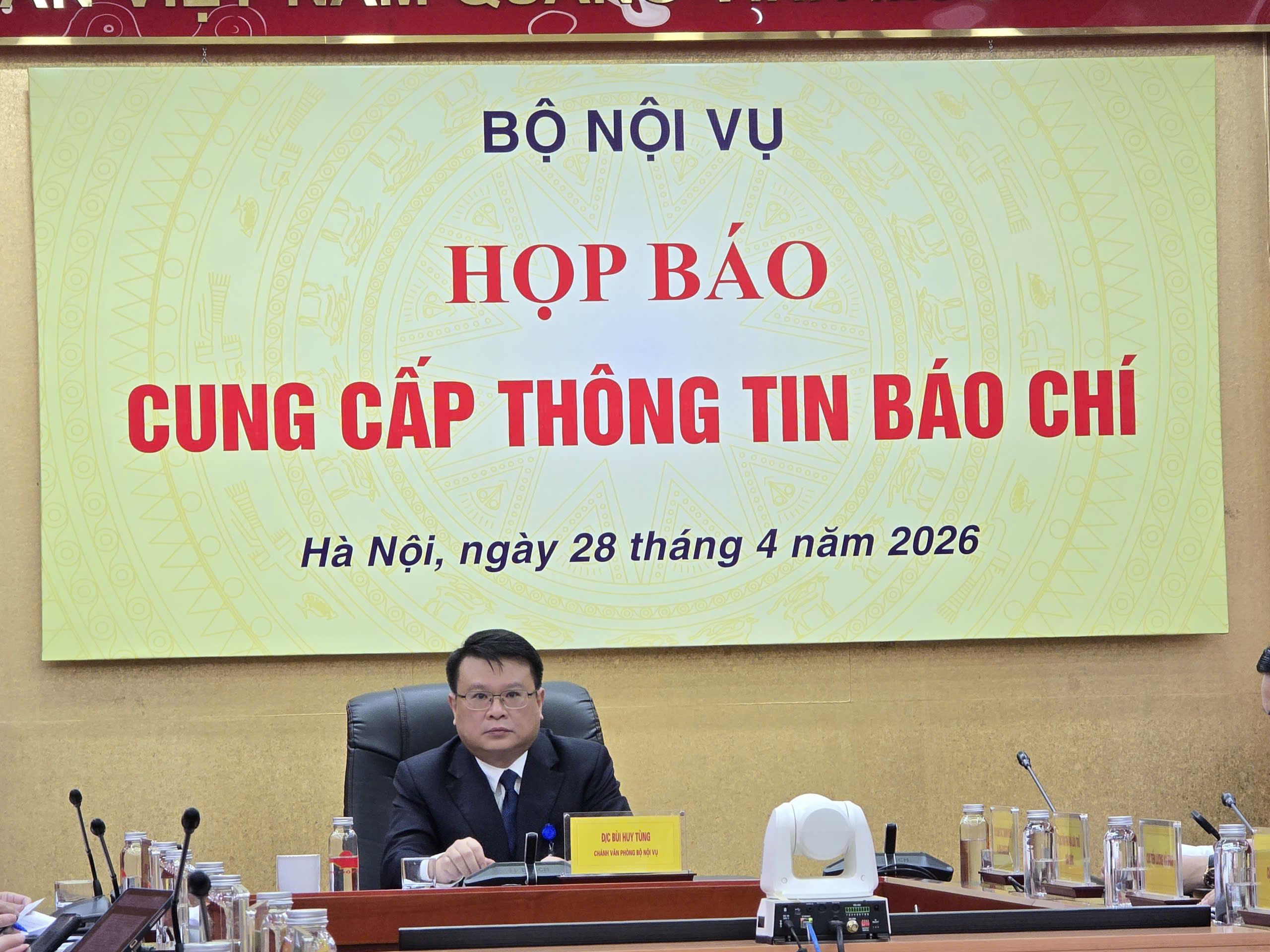 Tiếp tục tinh gọn tổ chức bên trong bộ, ngành Trung ương và sở, ngành